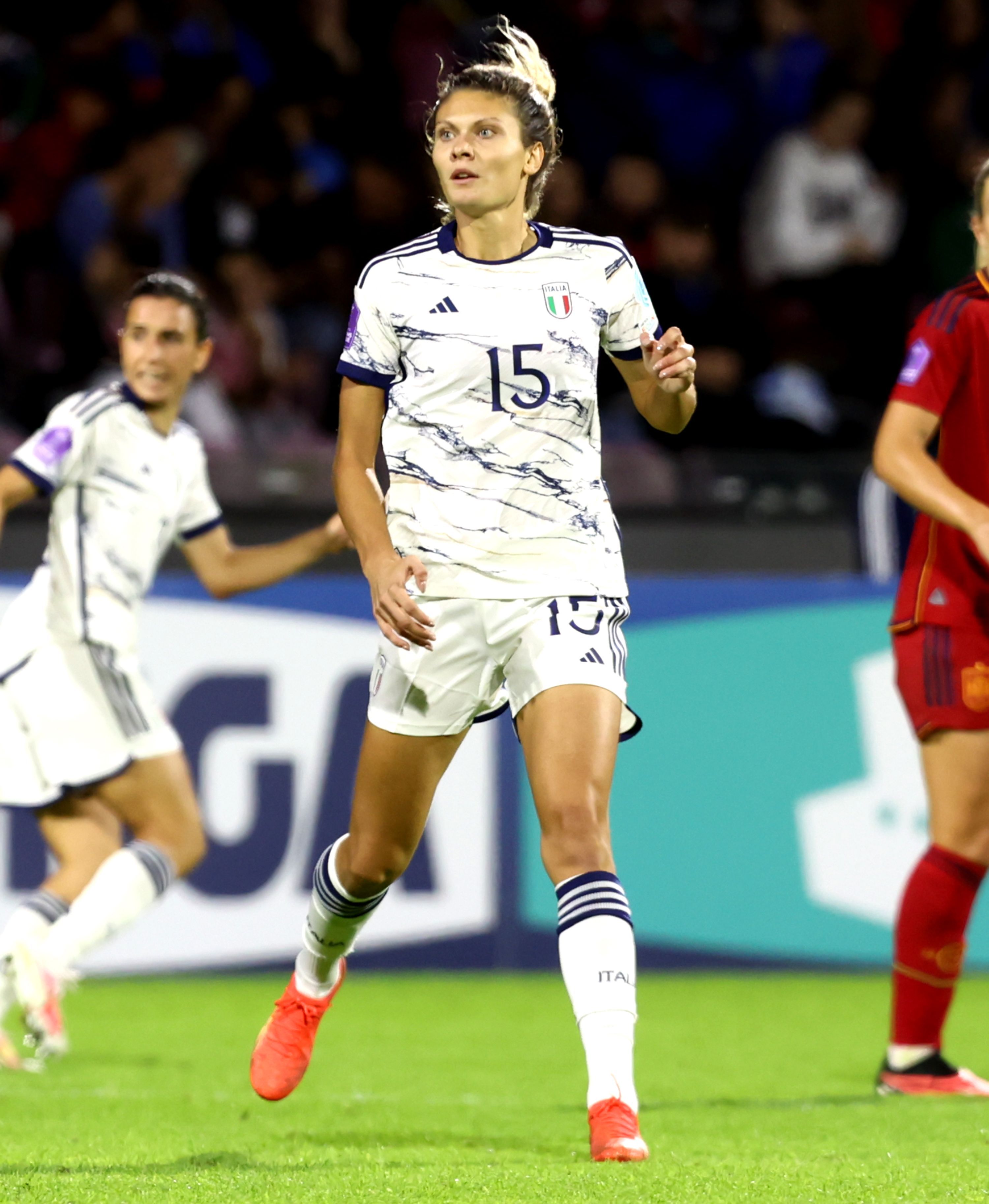 Michela Cambiaghi en el Italia - España (@AzzurreFIGC)