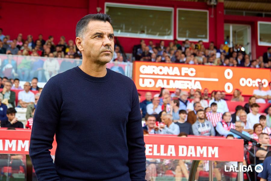 Míchel, durante el Girona-Almería.
