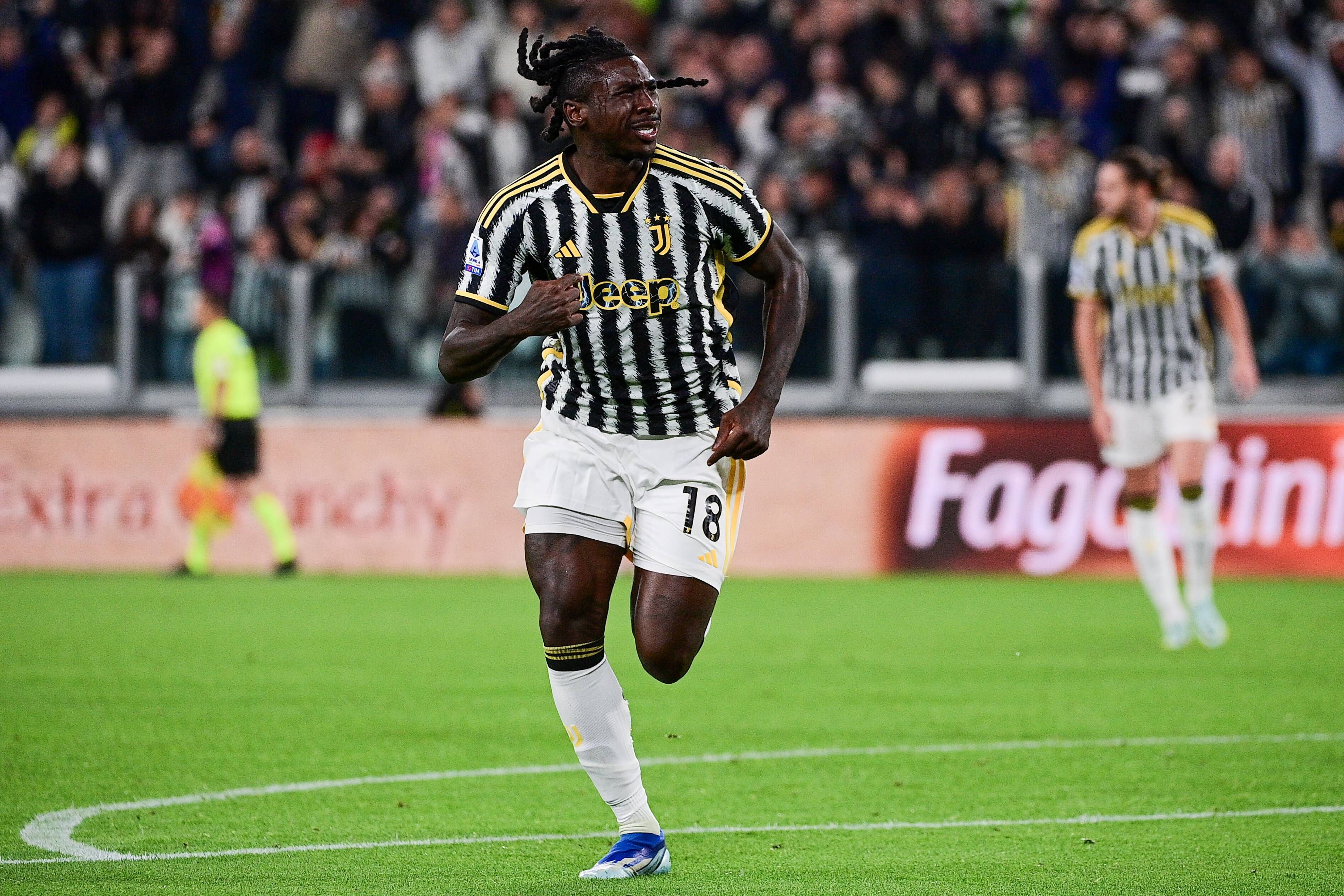 Moise Kean celebrando un gol con la Juventus de Turín.