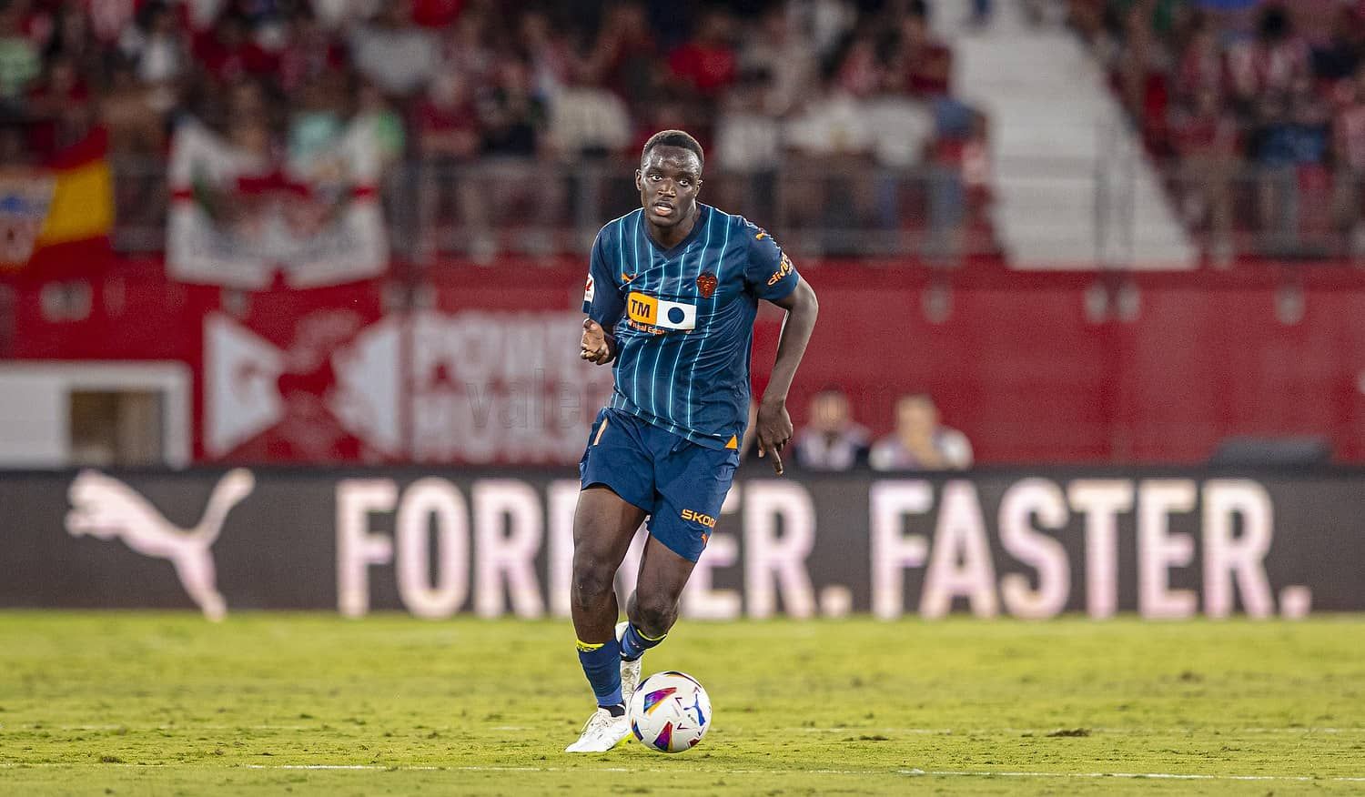  Mouctar Diakhaby, en el Almería - Valencia CF.