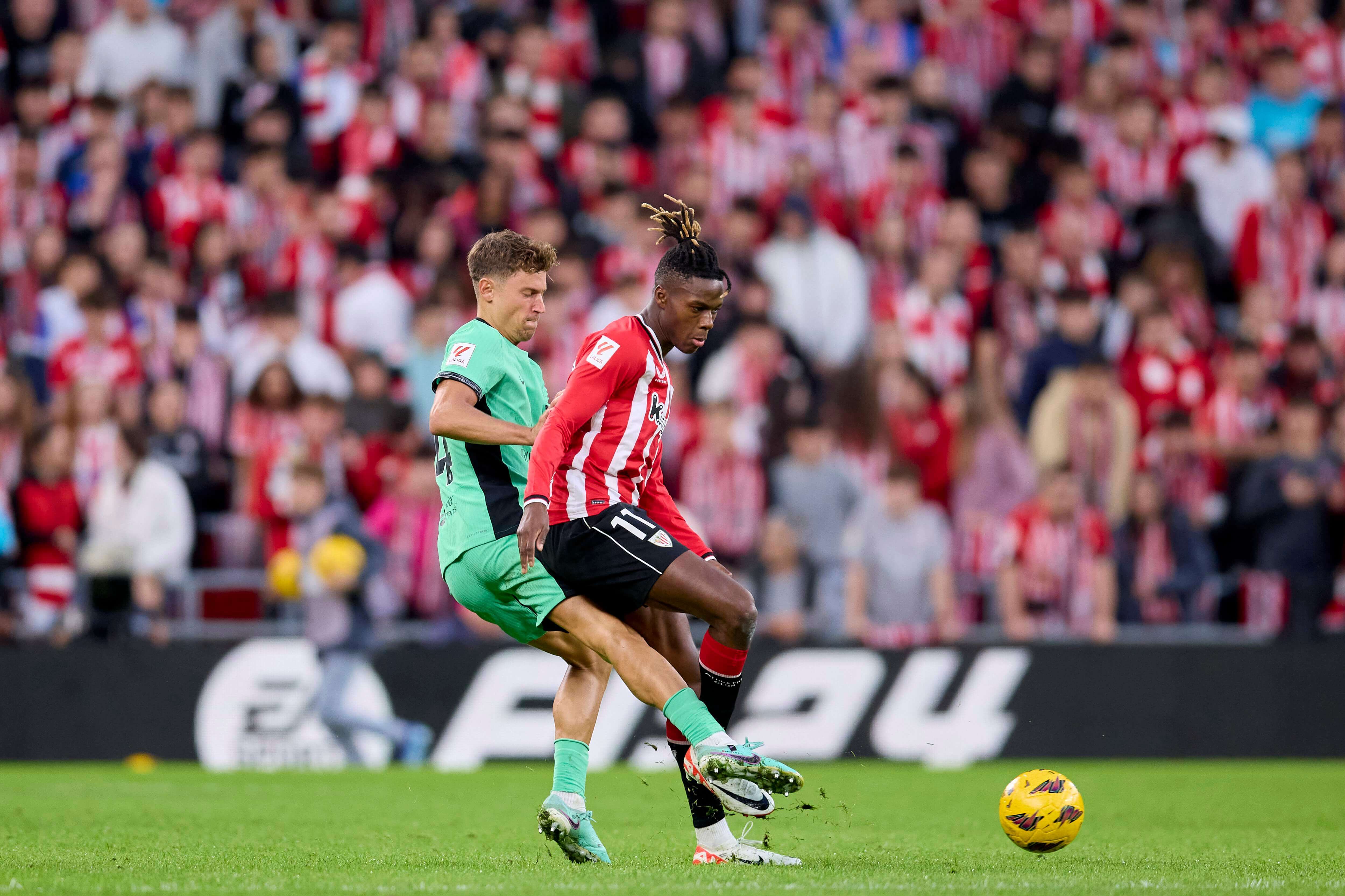 Nico Williams y Marcos Llorente. (Fuente: Cordon Press)