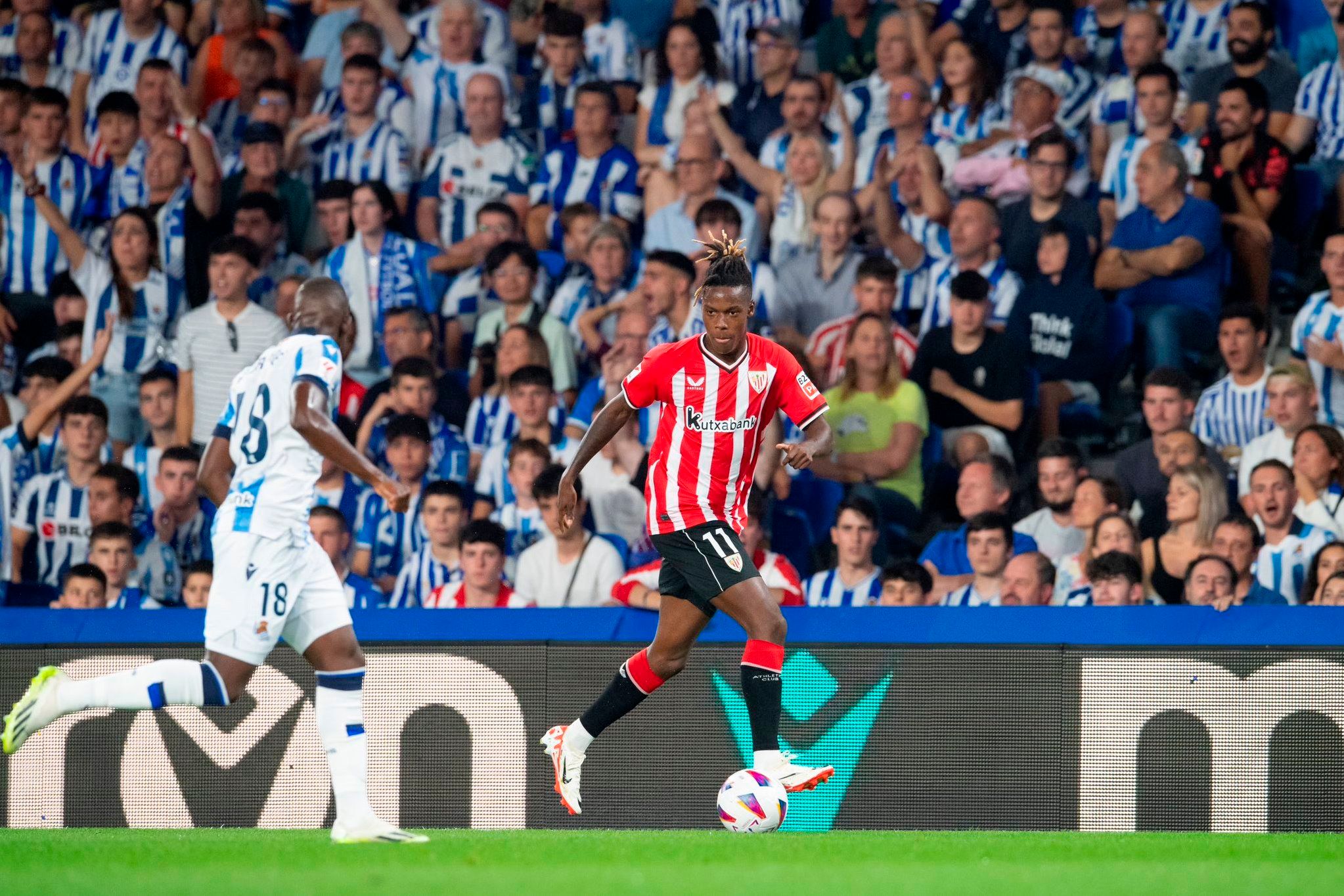  Nico Williams, en el derbi ante la Real en Anoeta.