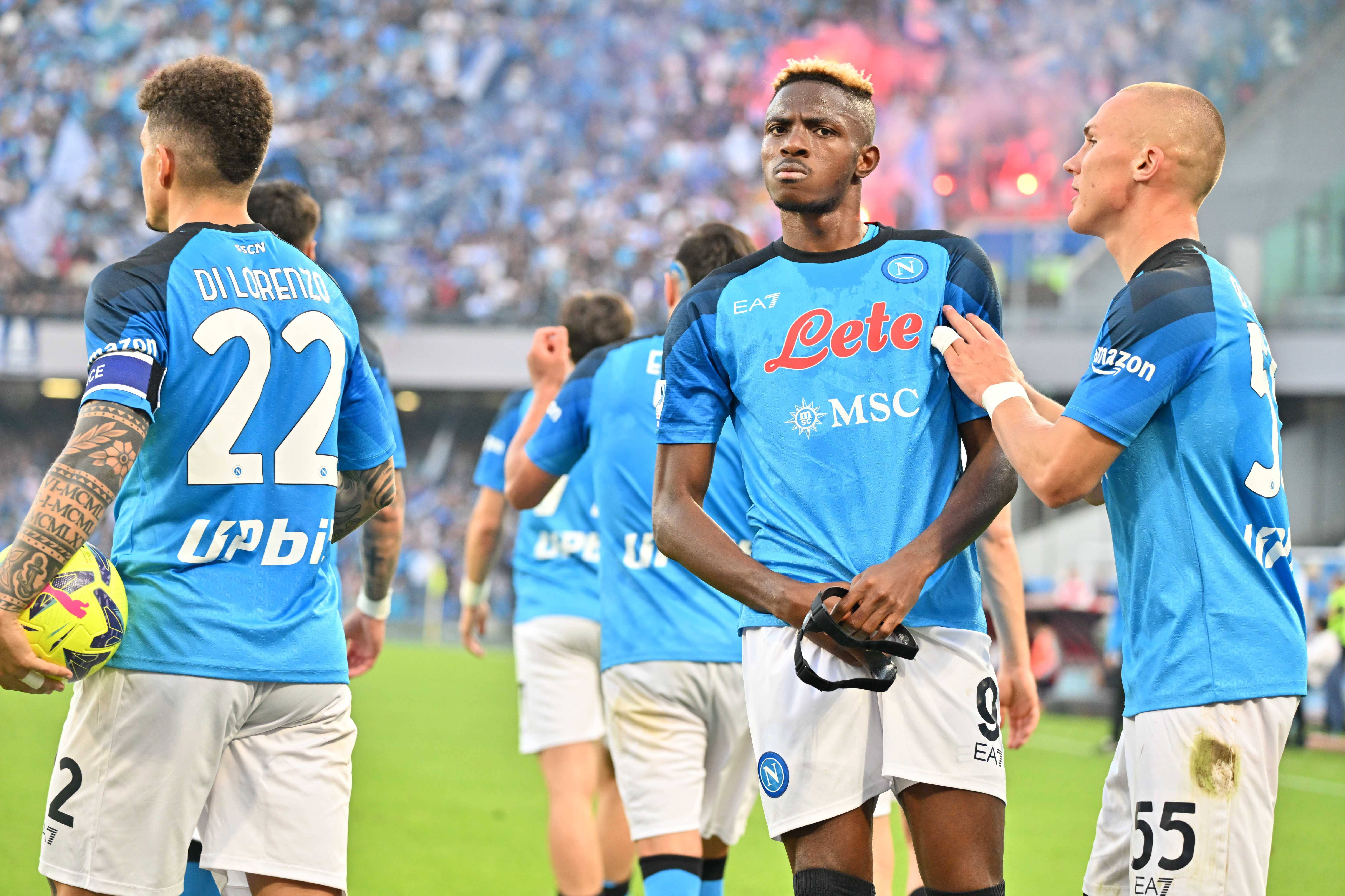 Osimhen celebra un gol con el Nápoles.