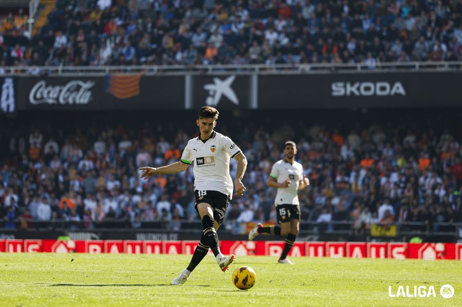 Pepelu, ante la UD Almería (Foto: LALIGA).