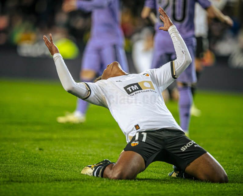  Peter Federico, ante el Real MadrId.