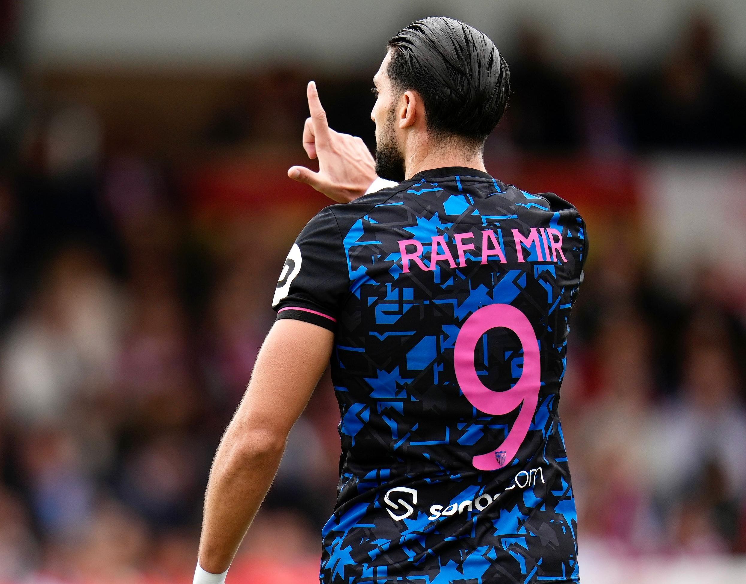  Rafa Mir, celebrando su gol ante el Quintanar.