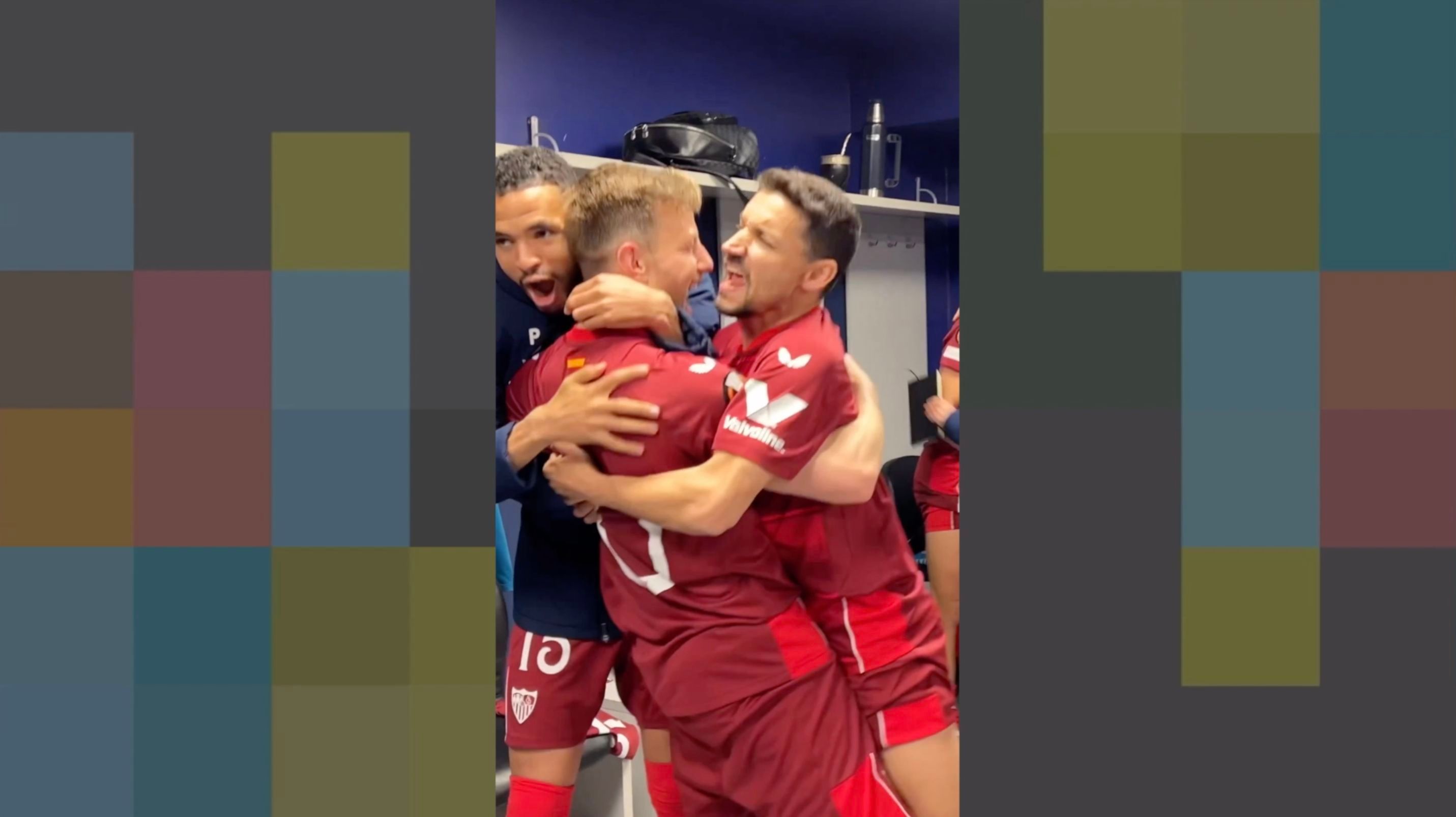 La euforia en el vestuario del Sevilla tras la clasificación a cuartos de la Europa League