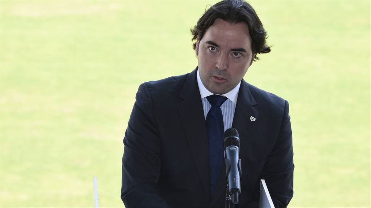 Álvaro Casares se mostró en contra de la idea de Raúl Martín Presa sobre cambiar el estadio del Rayo.