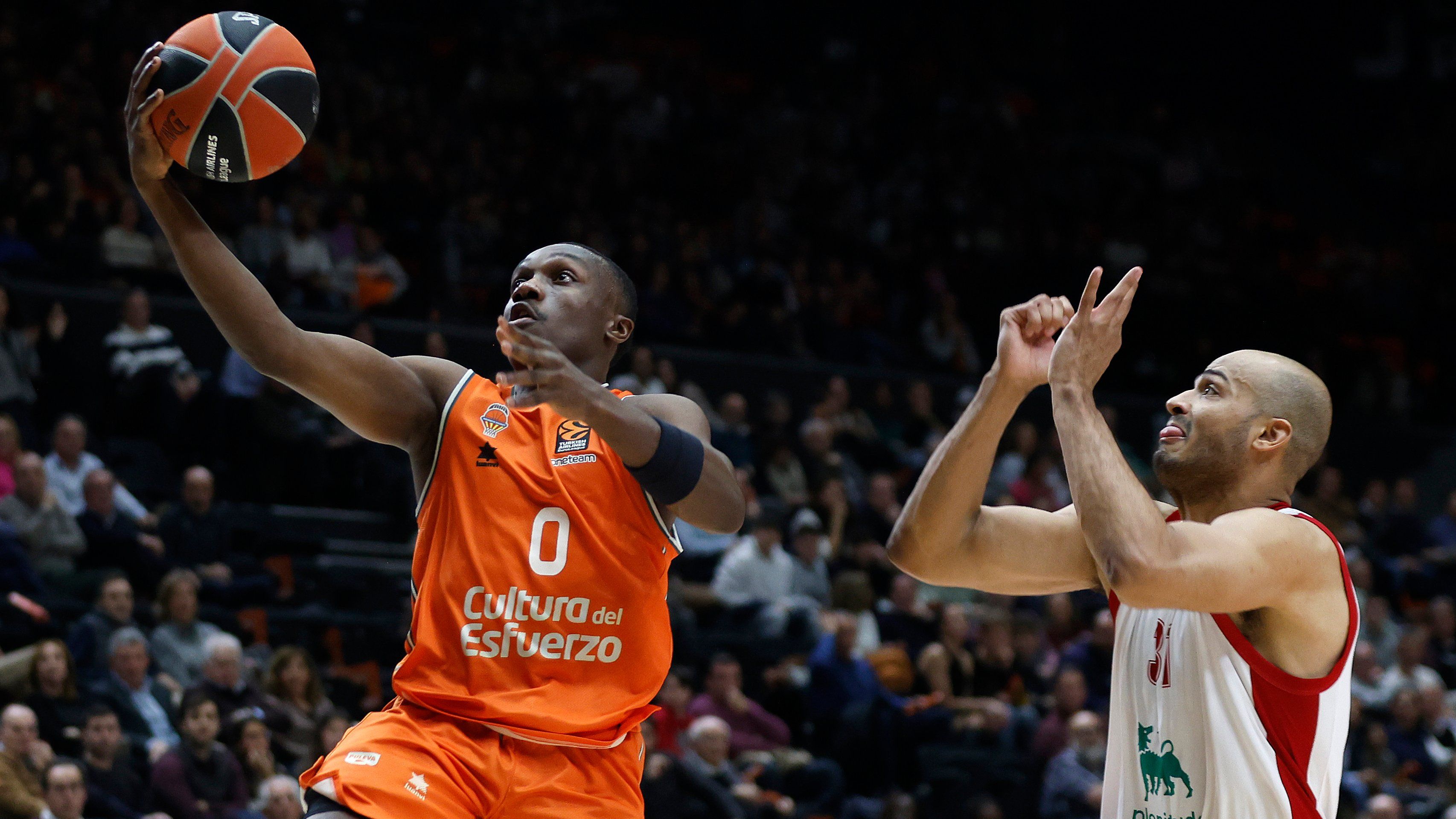 Reacción explosiva de Valencia Basket para volver a ganar en Europa (84-72)