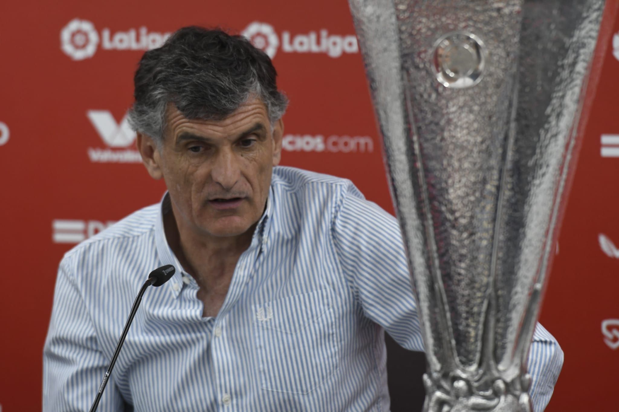  José Luis Mendilibar, en la rueda de prensa sobre su renovación.