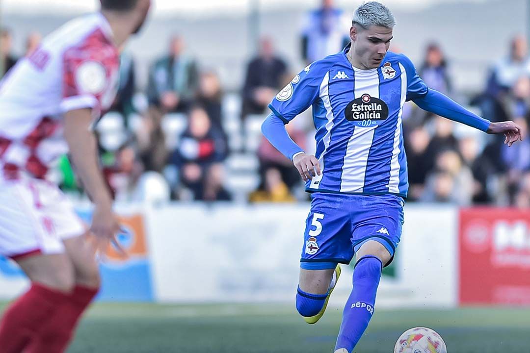 Retu se estrenó como titular en el Guijuelo-Deportivo (Foto: RCD)