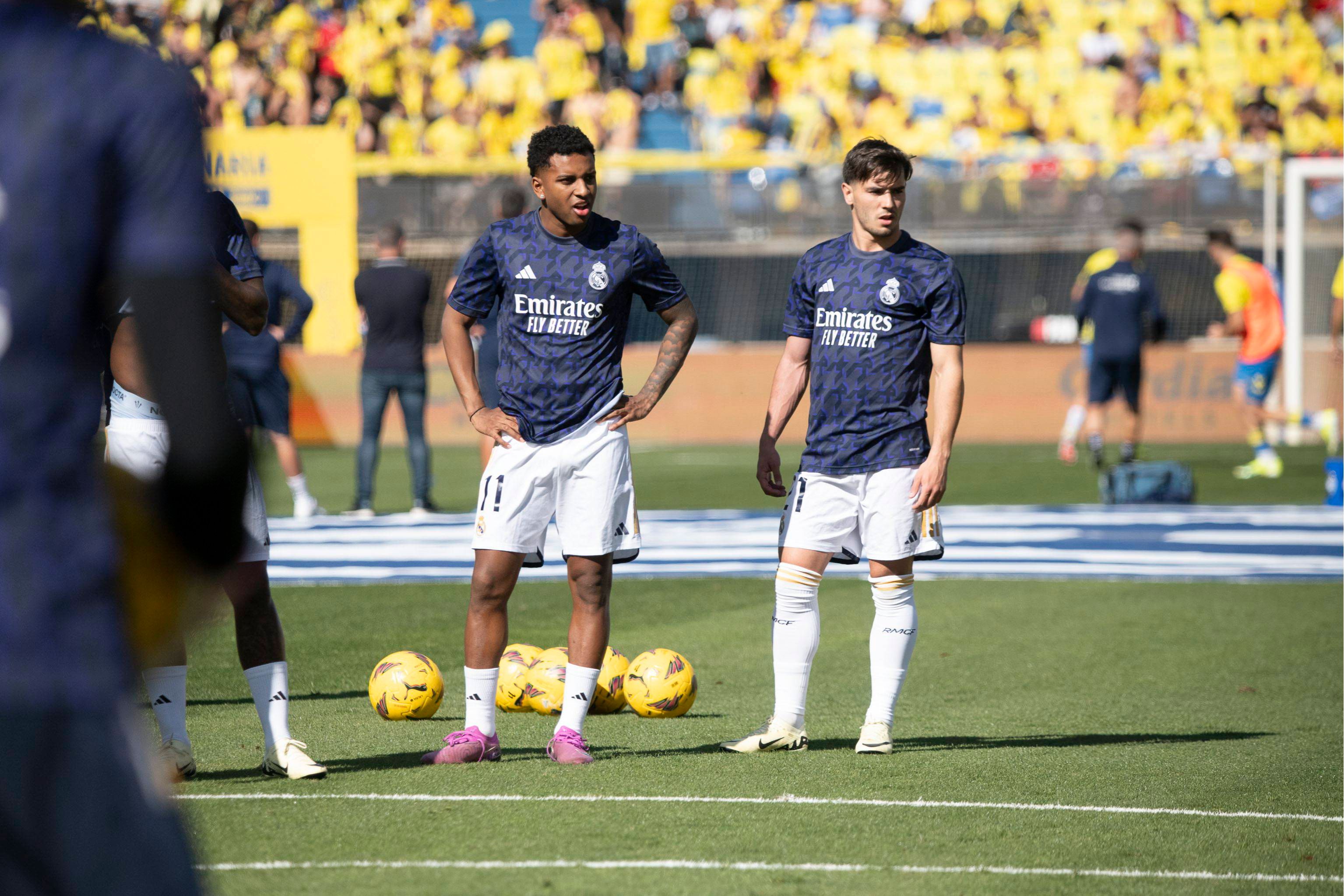 Rodrygo y Brahim Díaz, antes de un partido del Real Madrid.