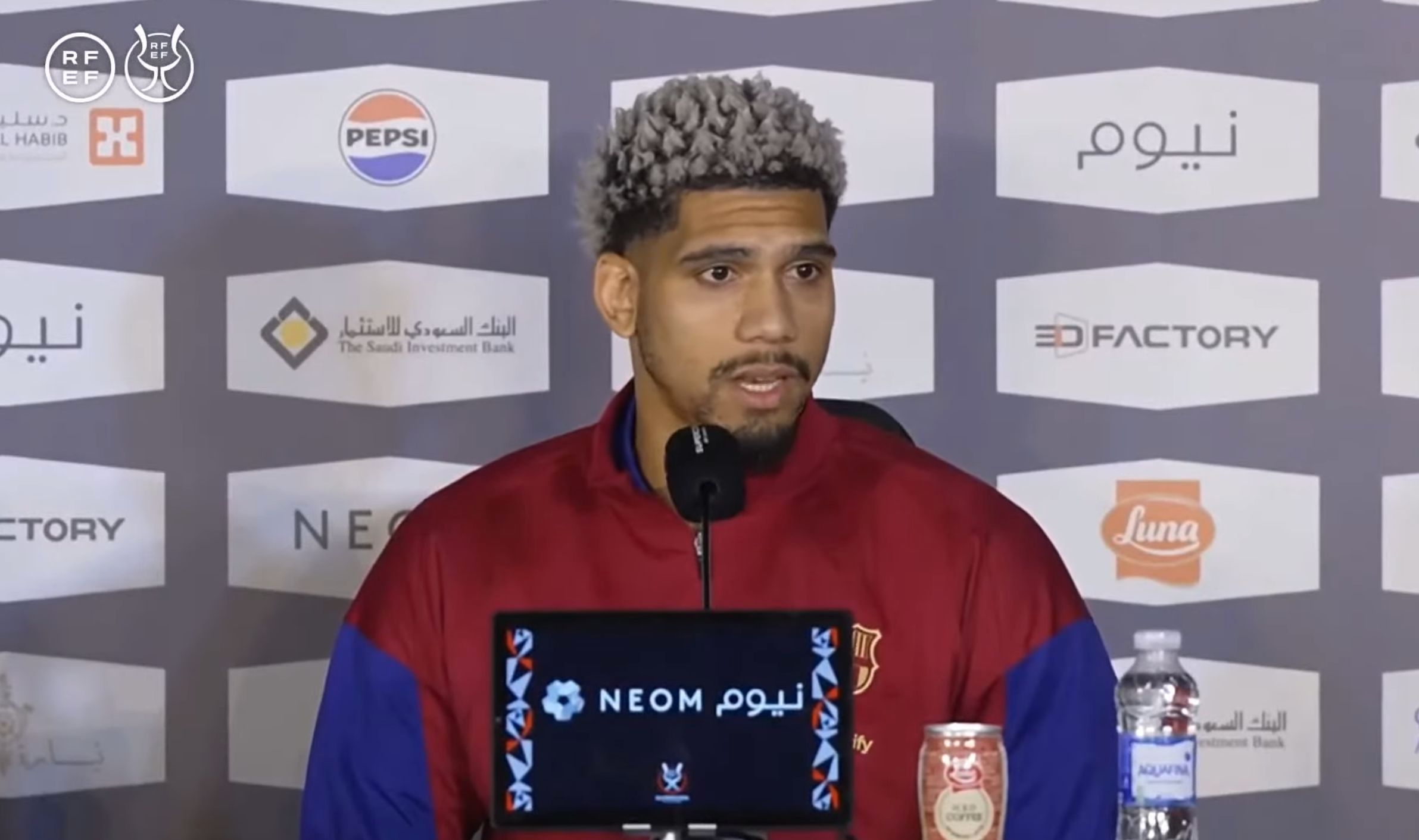  Ronald Araujo, en rueda de prensa previa al duelo contra Osasuna de la Supercopa de España.