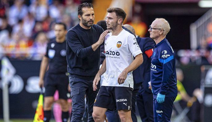 Rubén Baraja, ante el RCD Espanyol (Foto: Valencia CF).