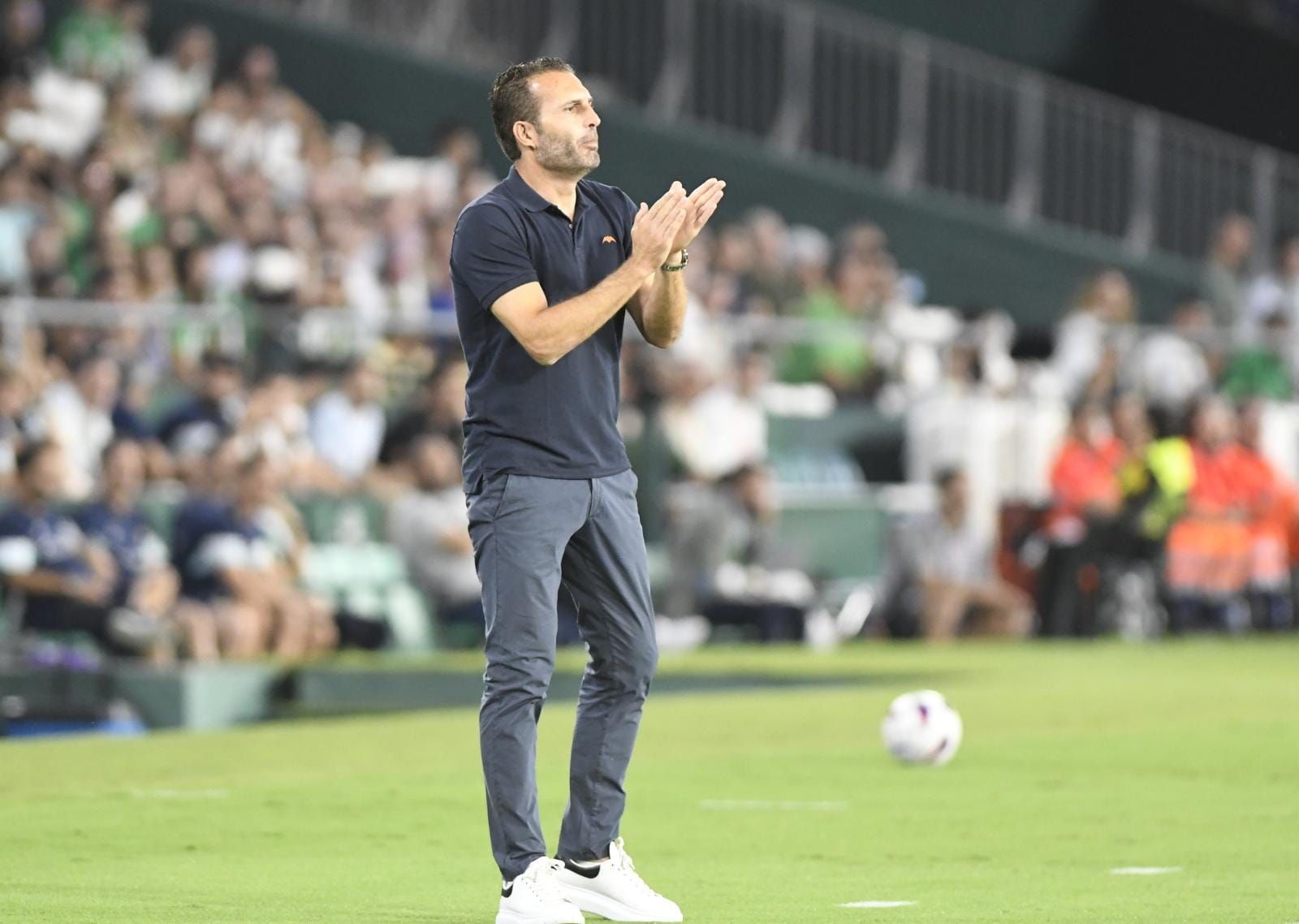 Rubén Baraja, ante el Real Betis.