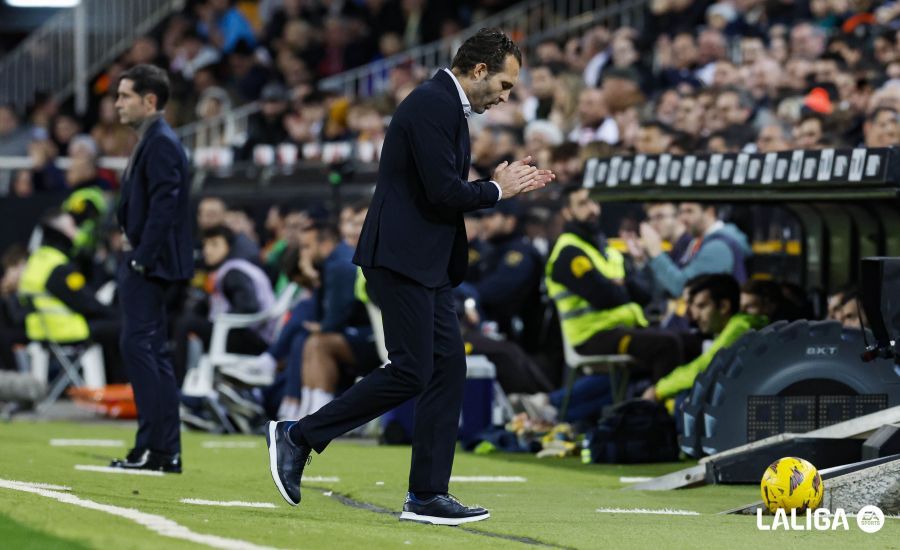  Rubén Baraja, ante el Villarreal CF.