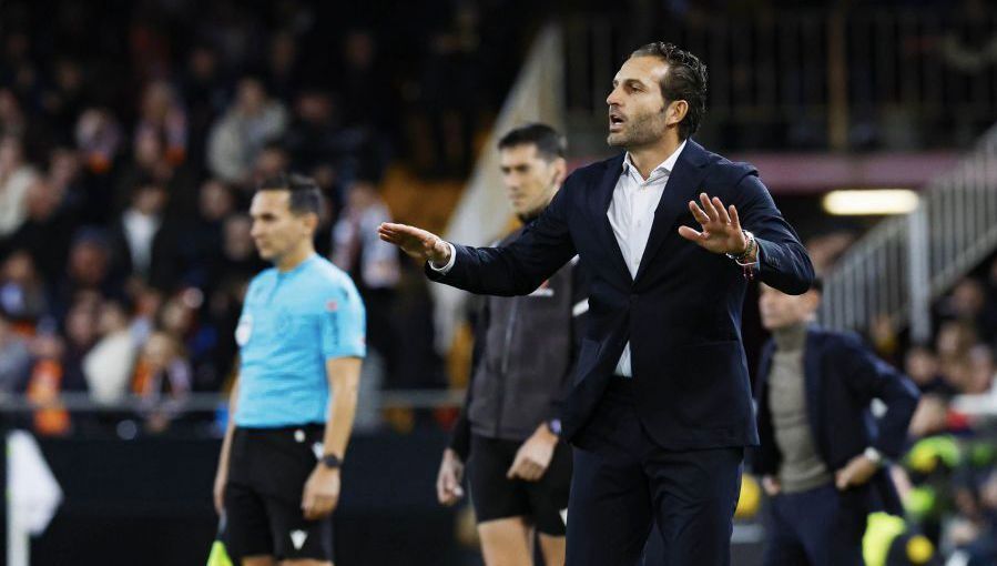  Rubén Baraja, ante el Villarreal CF.