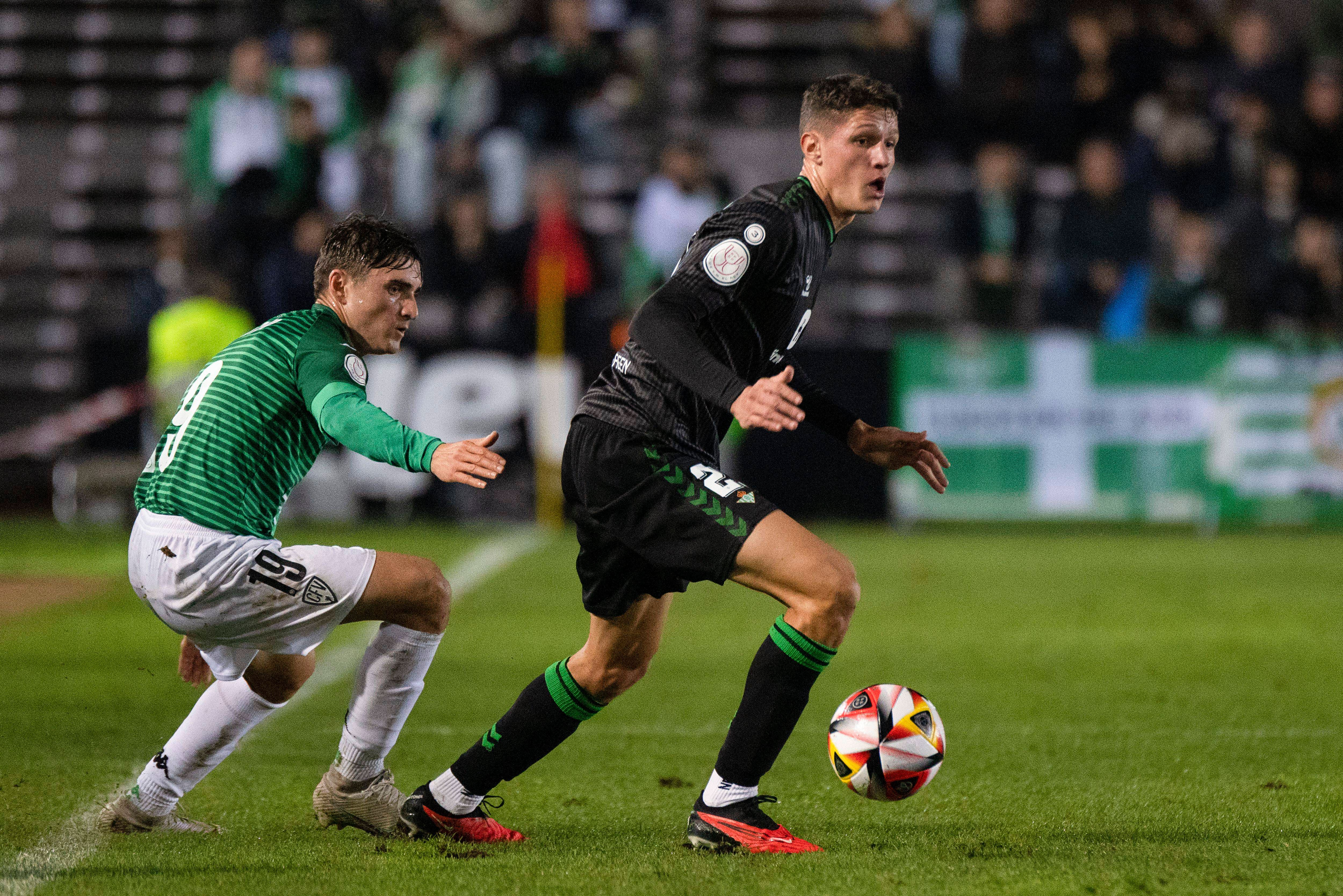  Sergi Altimira ante el VIllanovense