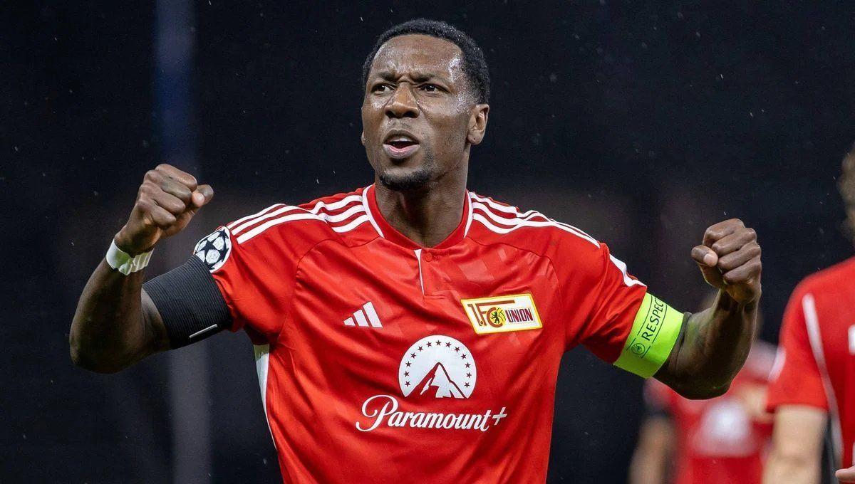  Sheraldo Becker llegará a San Sebastián en las próximas horas.