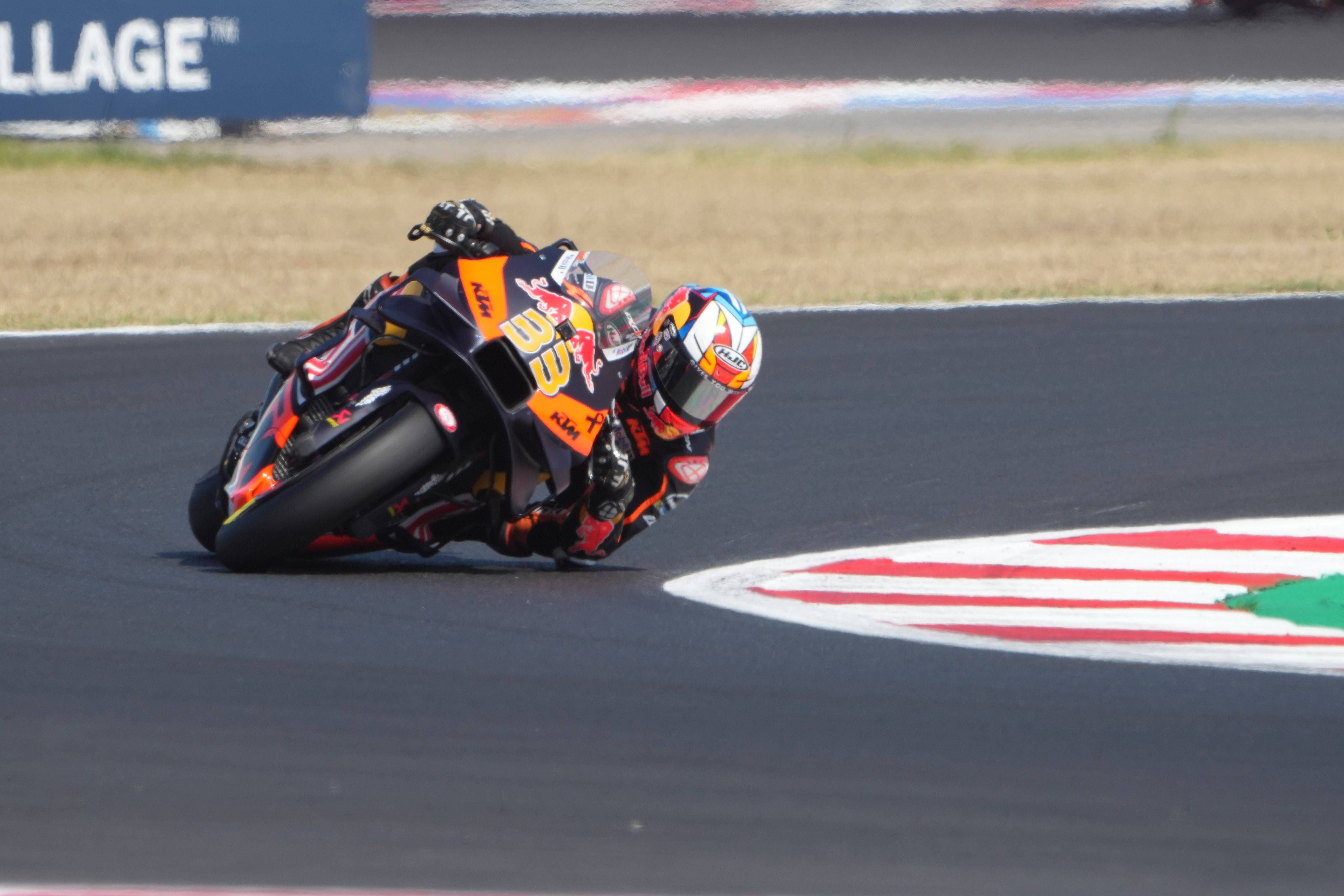  Brad Binder, piloto que ostenta el récord de velocidad punta en MotoGP.