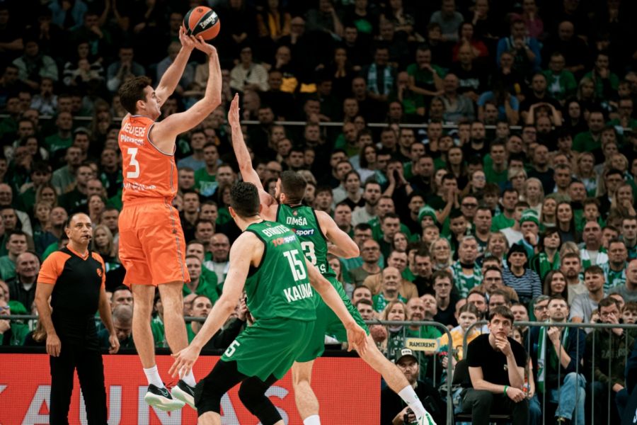 Sólido triunfo del Valencia Basket en la pista del Zalgiris Kaunas