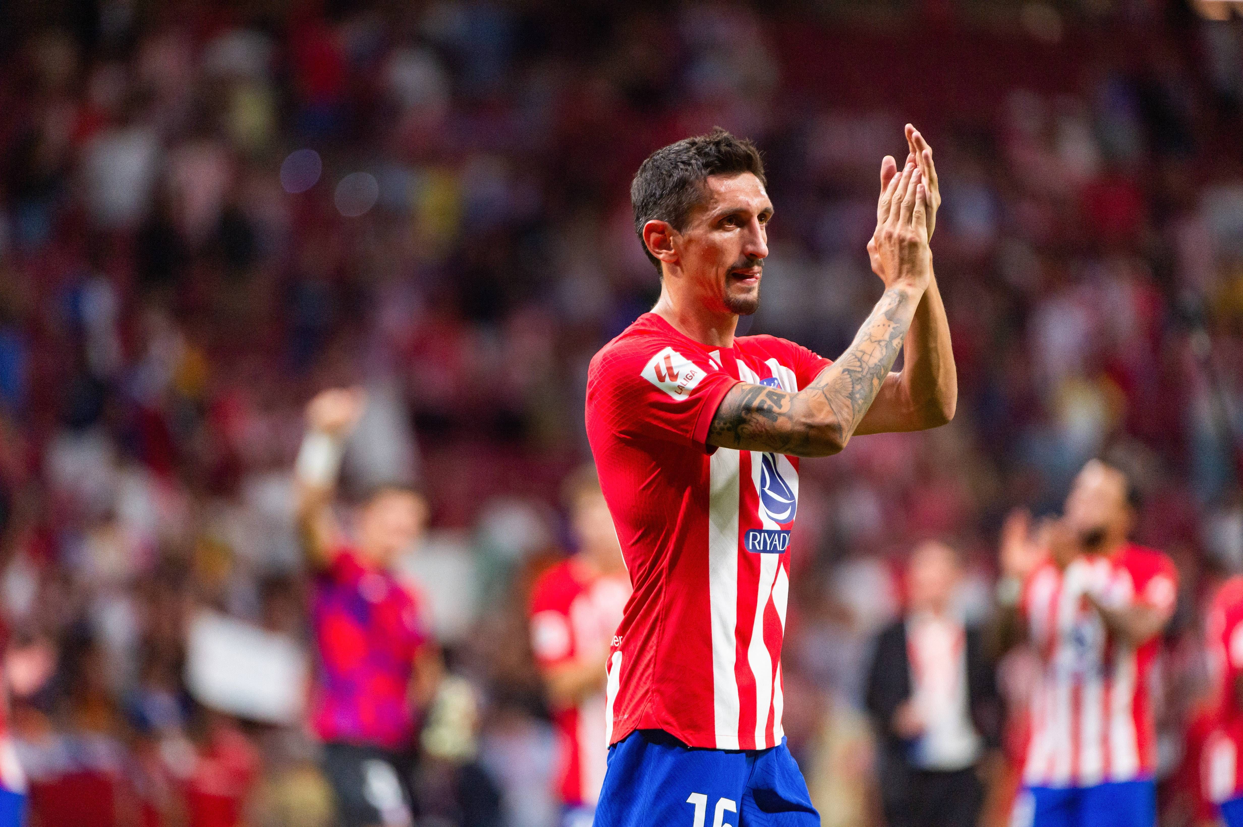 Stefan Savic podría ayudar a que Saúl Ñíguez decida abandonar el Atlético de Madrid.