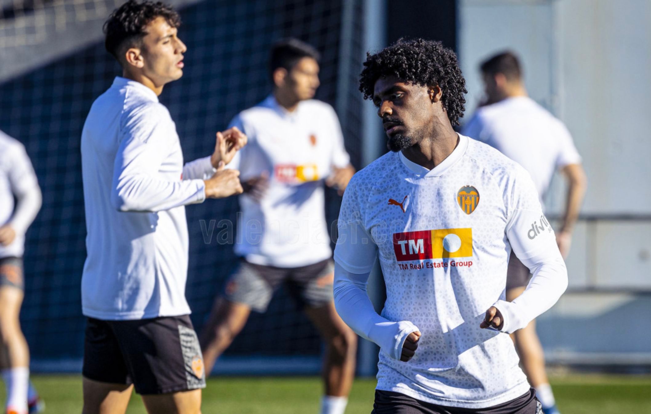 Thierry Correia, en el entrenamiento del Valencia CF de este jueves, antes de la lesión (Foto; VCF).