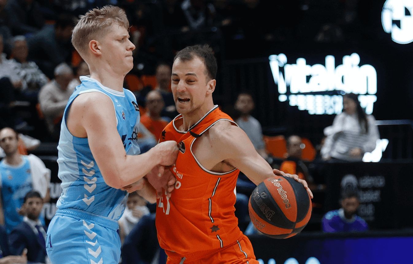 Valencia Basket gana ante Zunder Palencia en su regreso a la Fonteta (111-93)
