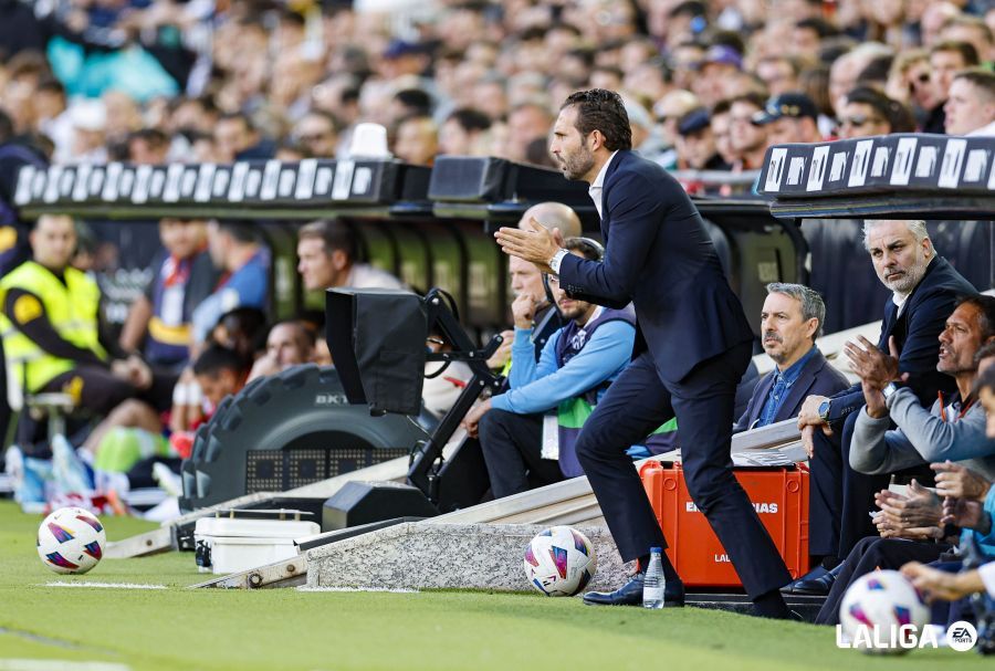  Rubén Baraja, en el Valencia-Granada.