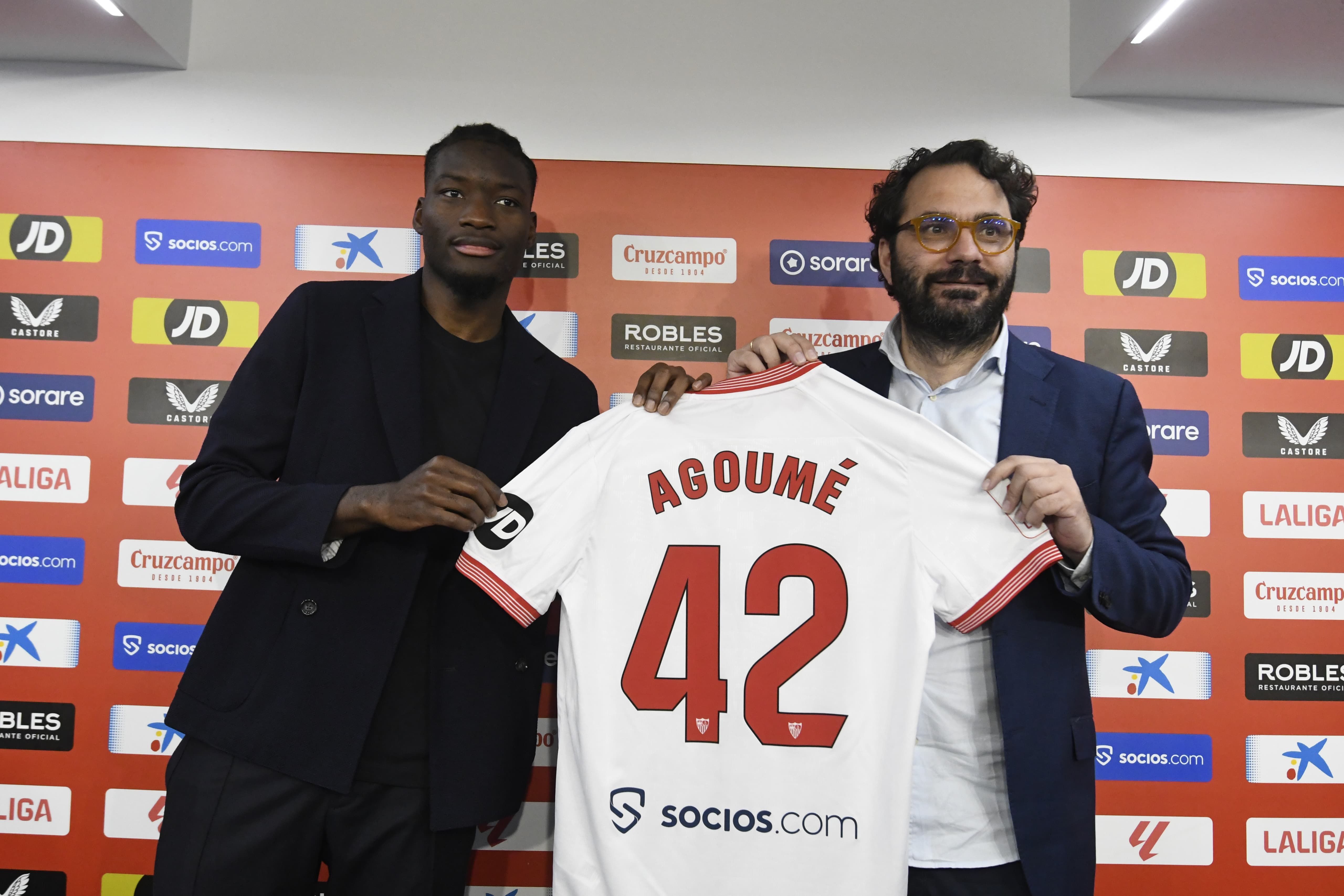  Víctor Orta, en la presentación de Agoumé.
