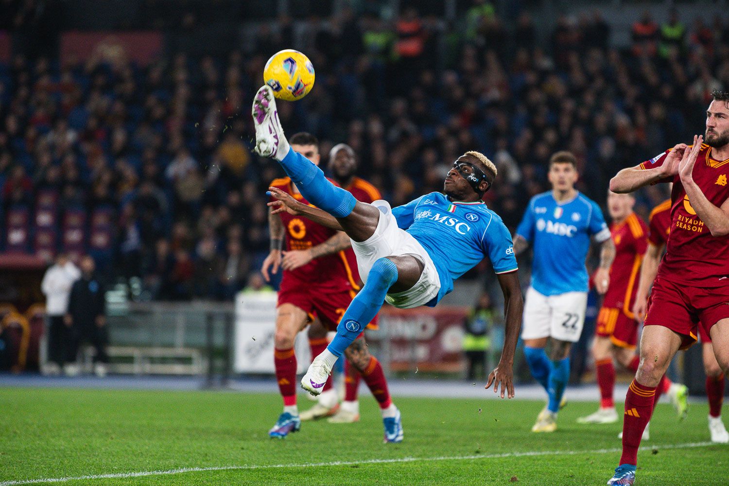  Victor Osimhen, en una ocasión de un partido del Nápoles.