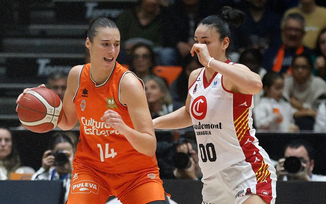 Victoria de Valencia Basket en la Fonteta ante Casademont Zaragoza