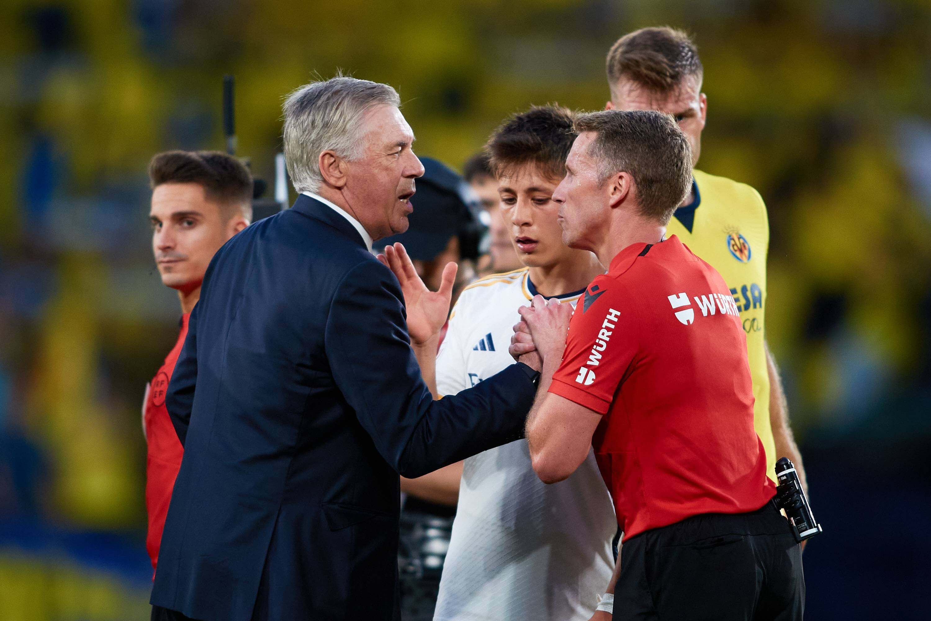 Hernández Hernández dirigirá el Clásico y tanto Real Madrid como Barcelona tienen malos recuerdos