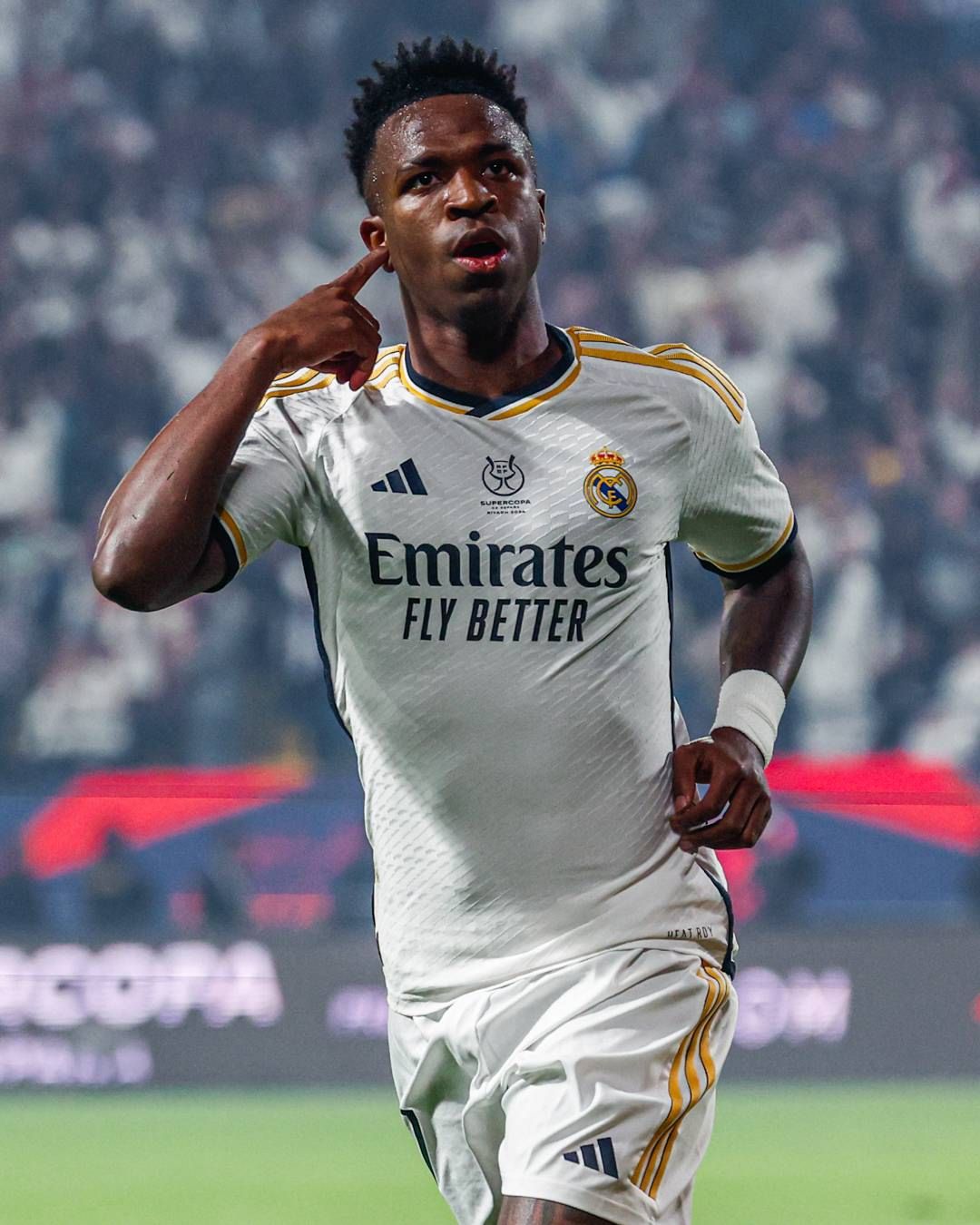  Vinicius celebra uno de los goles en Riyadh (Cordon Press)
