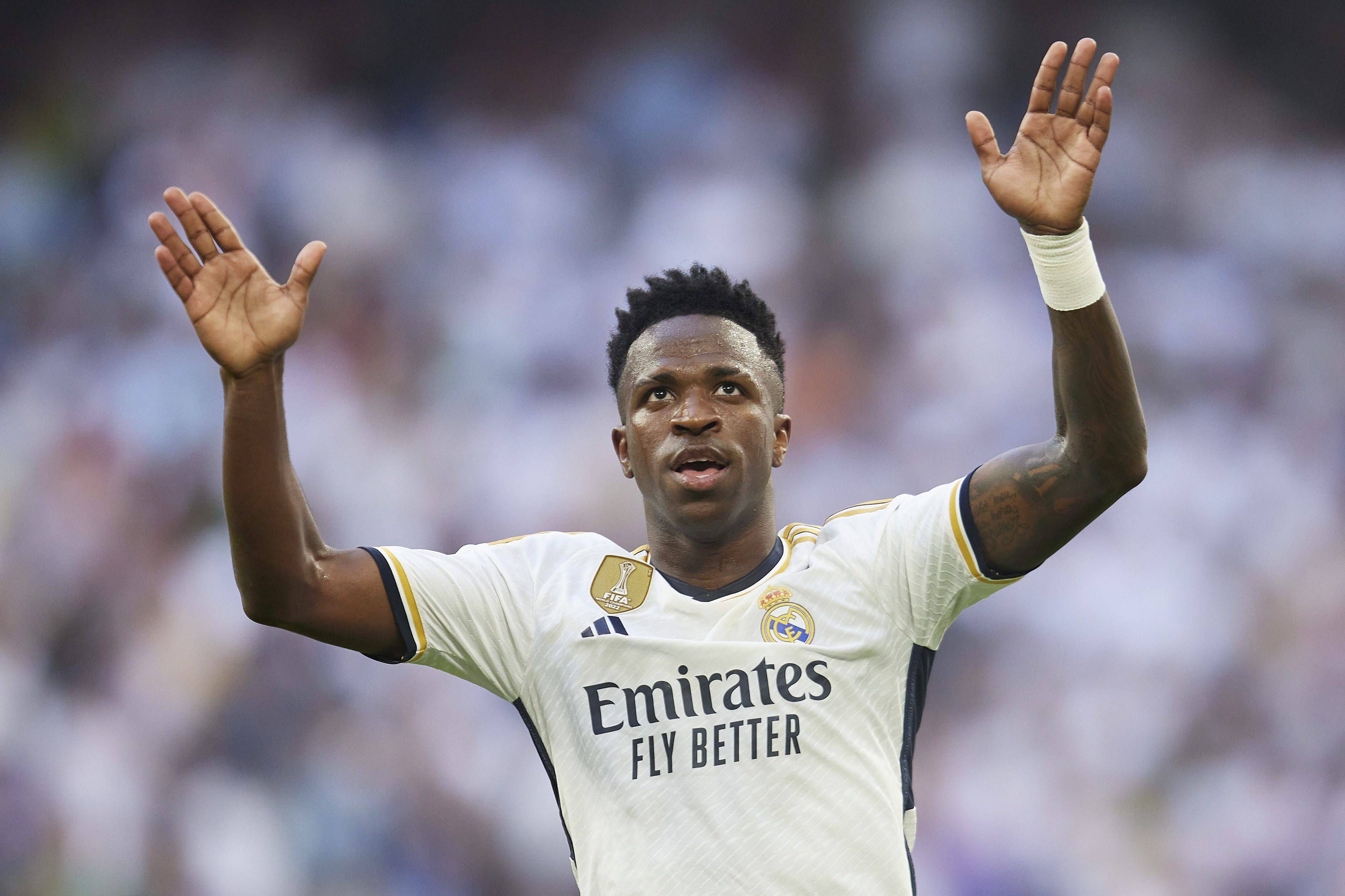  Vinicius celebrando su gol ante el Osasuna en el Santiago Bernabéu.