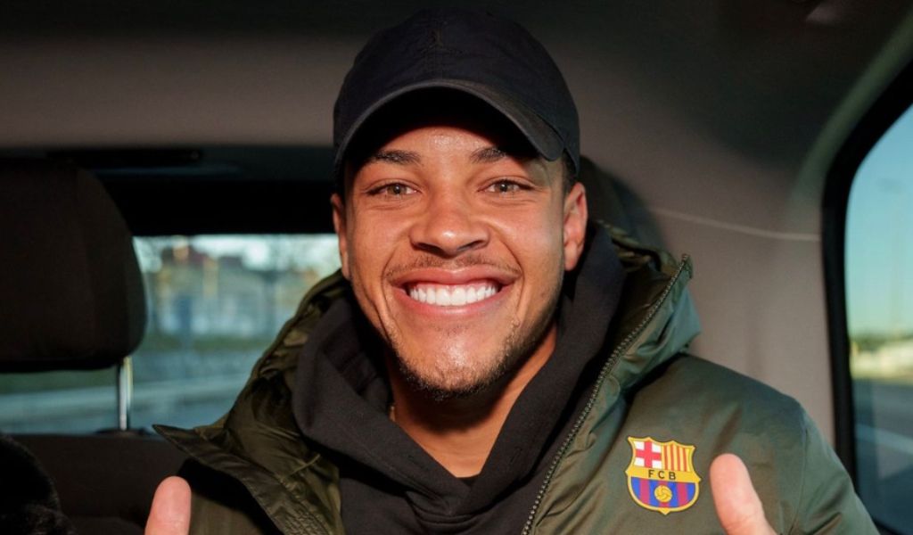  Vitor Roque, en su llegada a Barcelona (Fuente: @vitor_roque9)