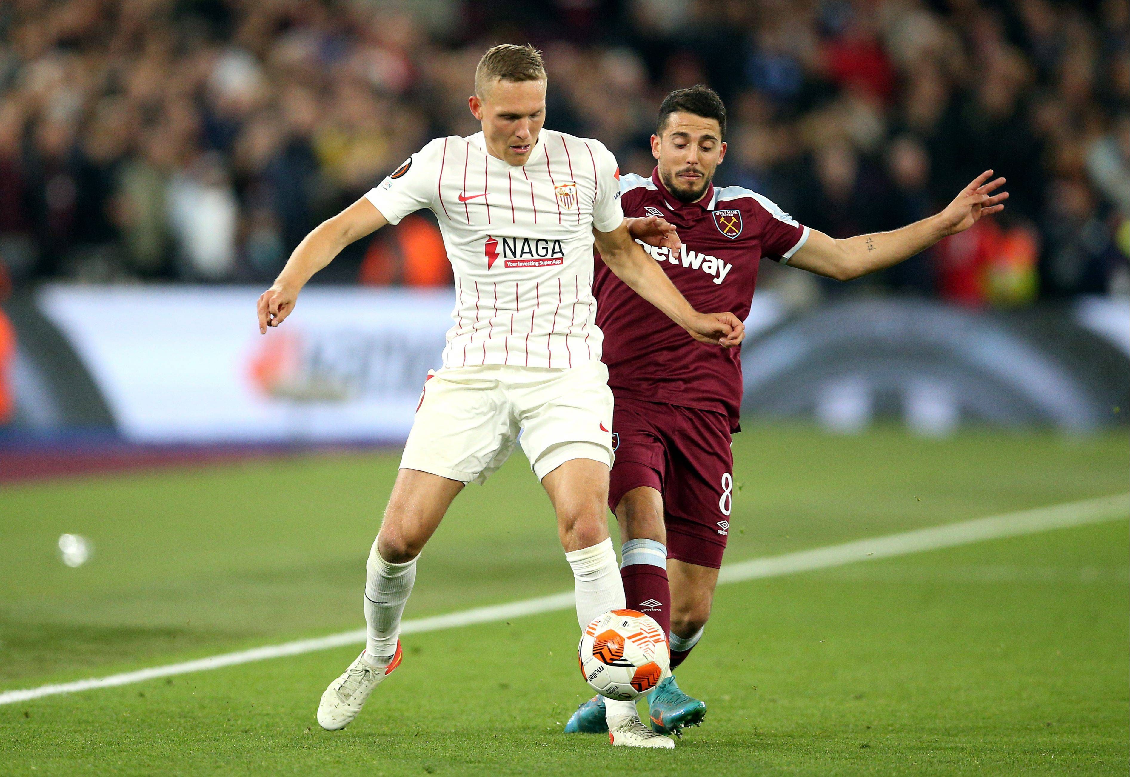  Augustinsson y Fornals, en el West Ham-Sevilla.