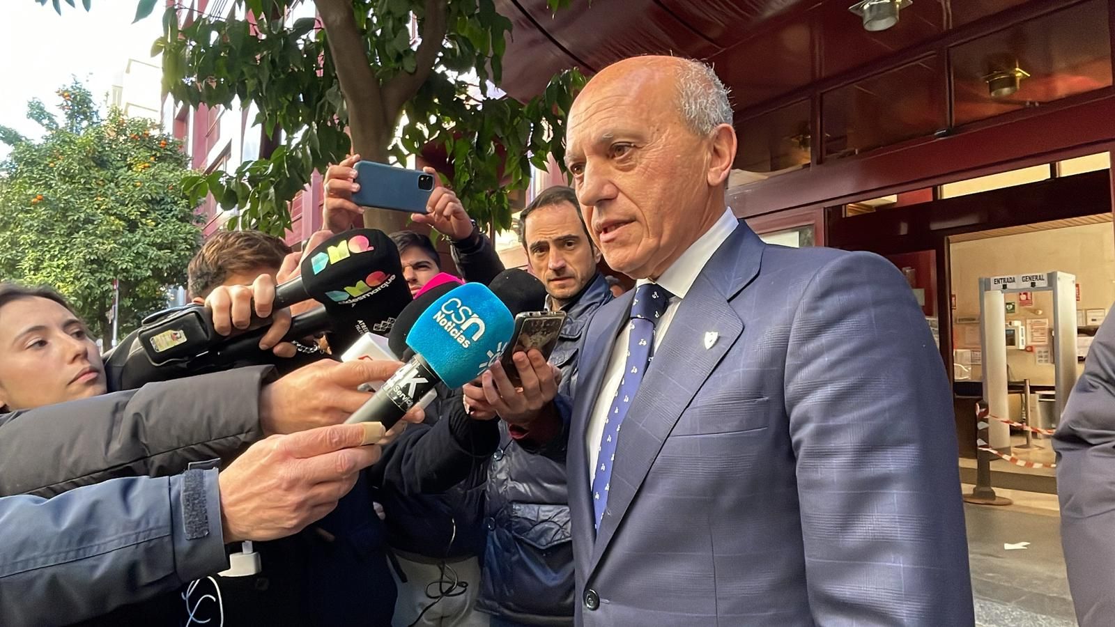  Del Nido, a la salida de los juzgados.