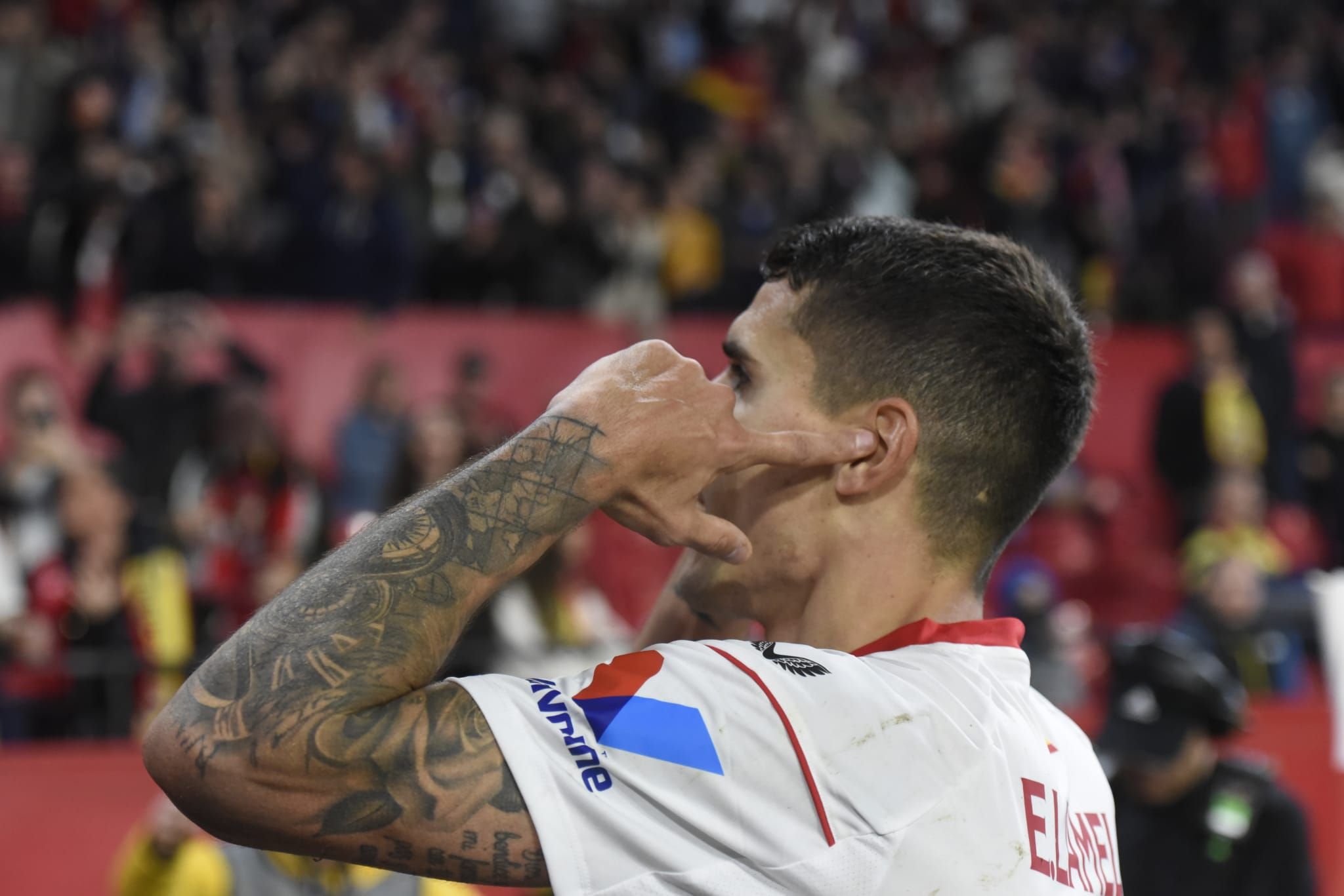 Celebración del gol de Lamela.