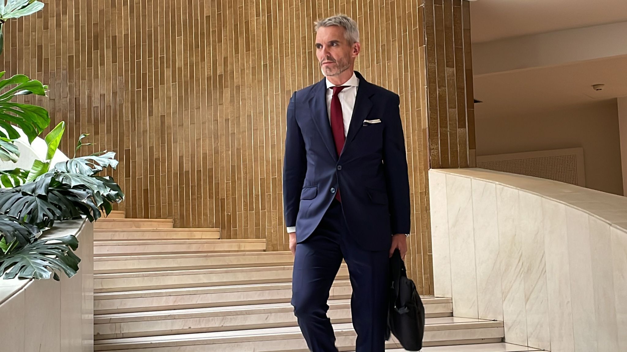  De la Cerda, llegando a la Junta del mes de julio.