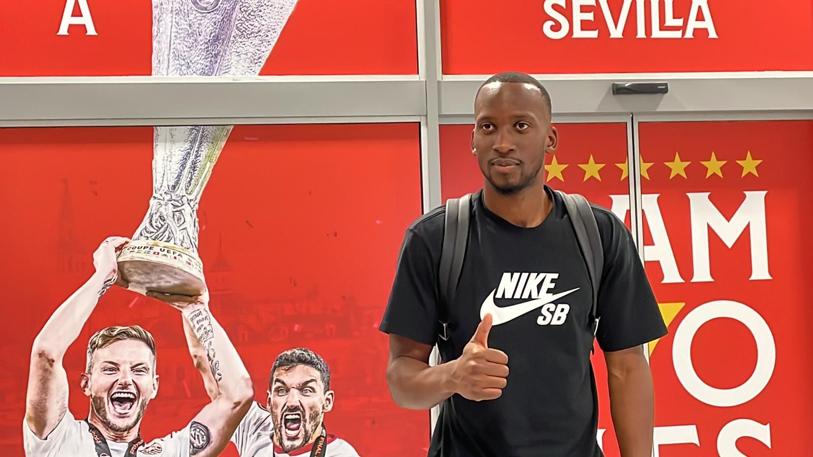 Lukebakio, a su llegada.