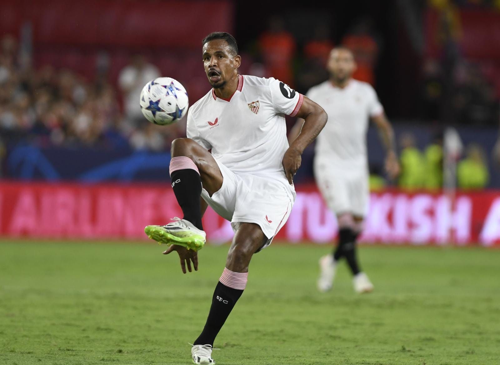  Fernando, ante el Lens.