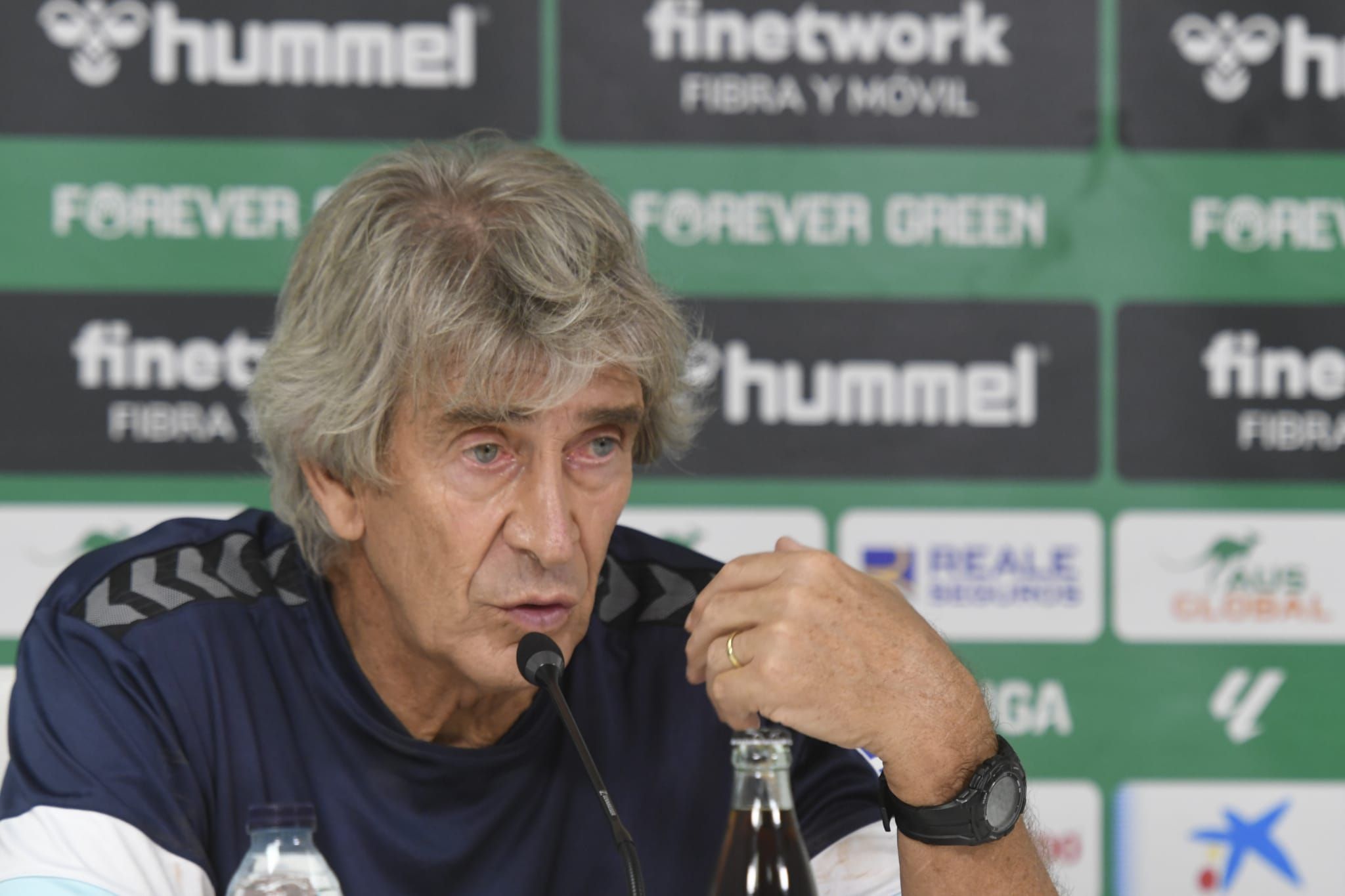  Manuel Pellegrini, en sala de prensa.