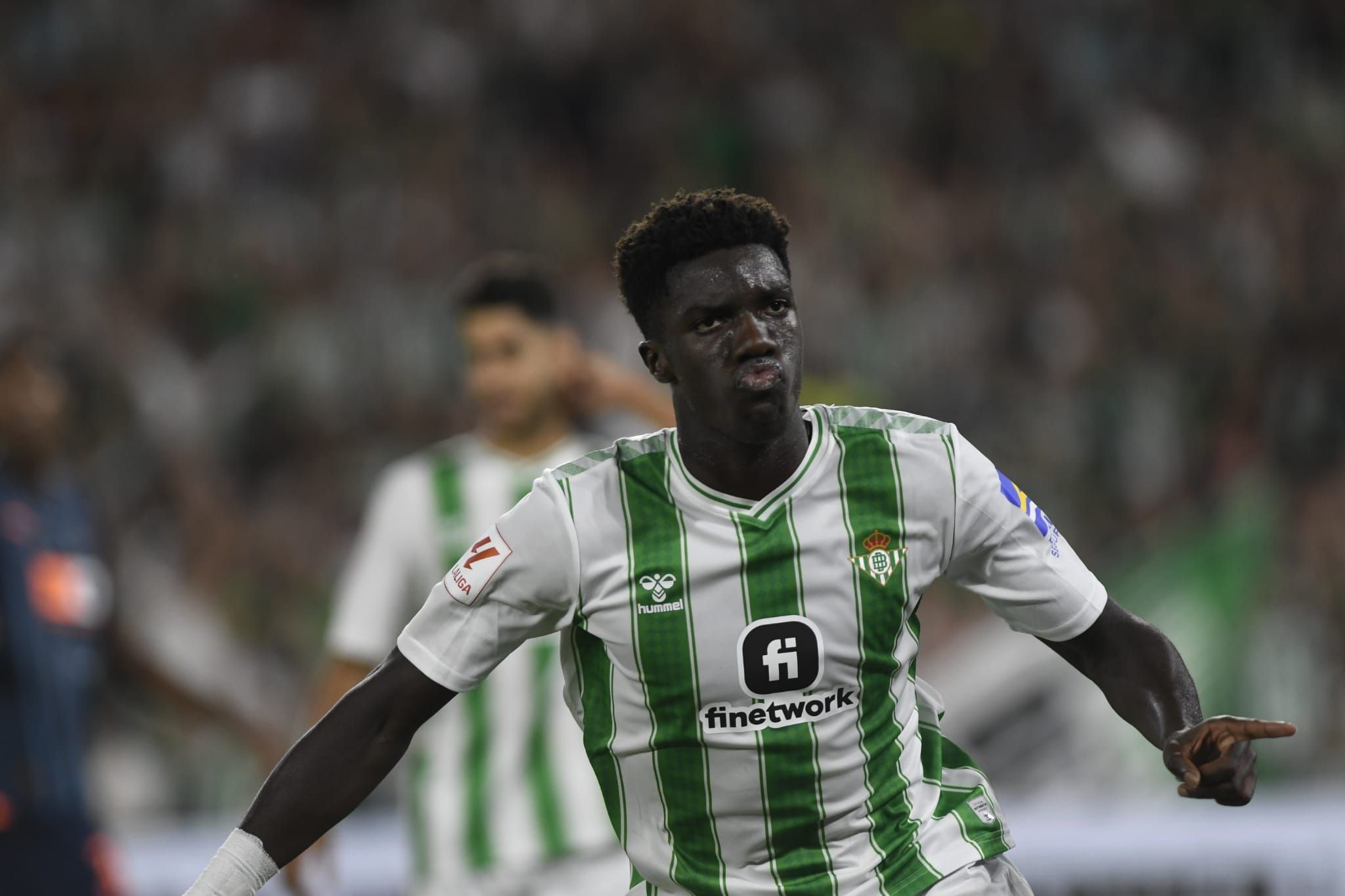 Celebración del tanto de Assane Diao ante el Valencia.