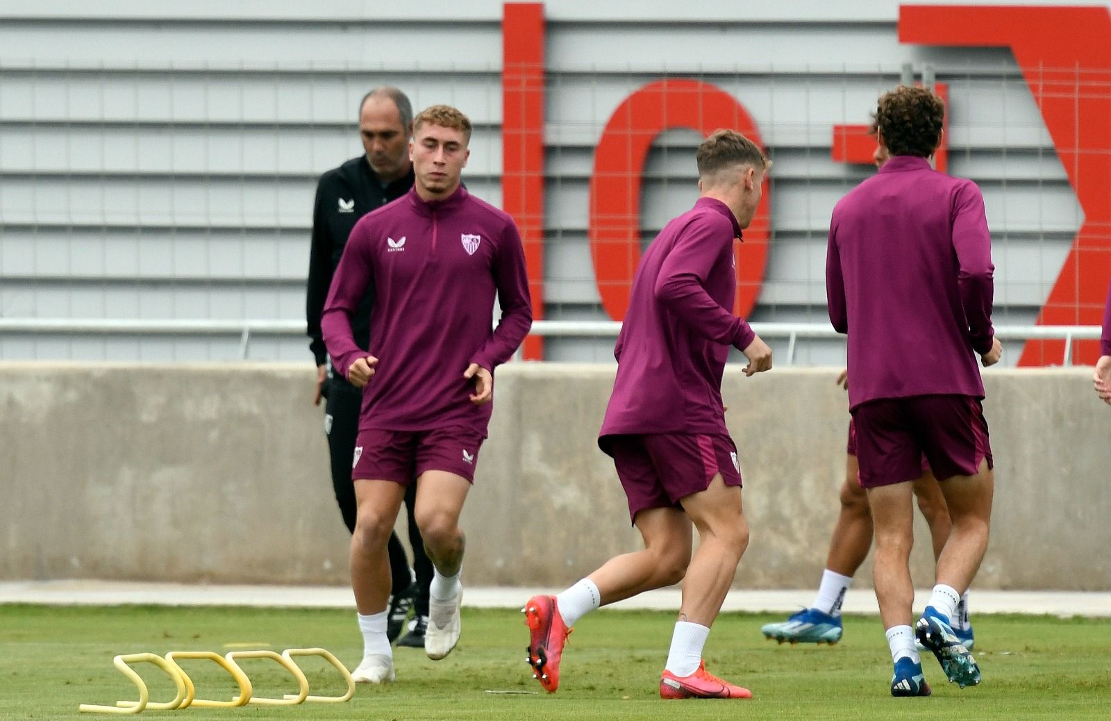  Darío Benavides, durante un entrenamiento con el Sevilla.