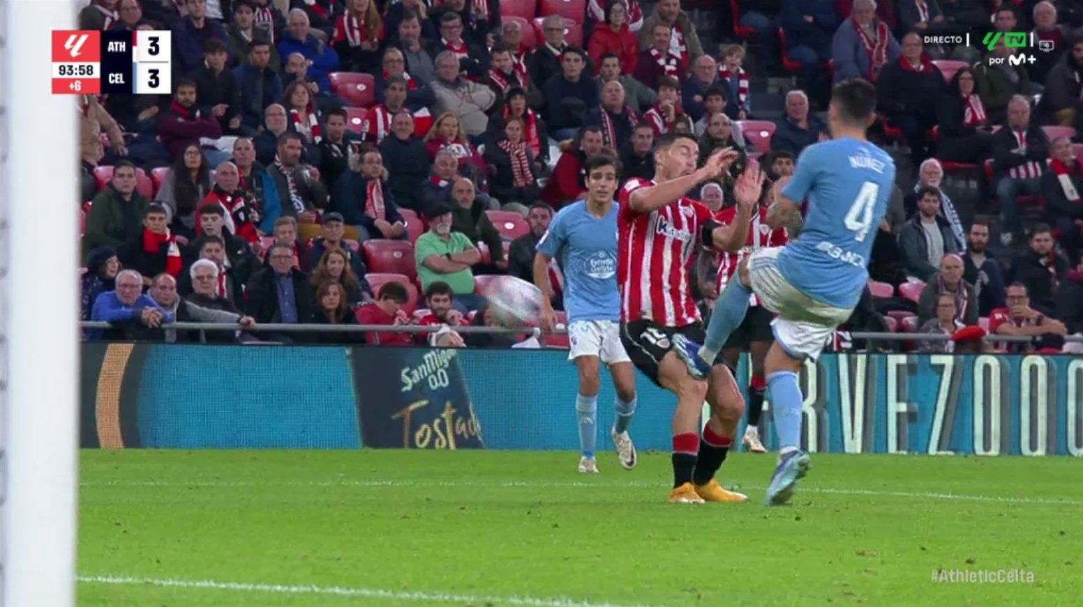 Polémica: penalti de Unai Núñez sobre Óscar de Marcos en San Mamés.