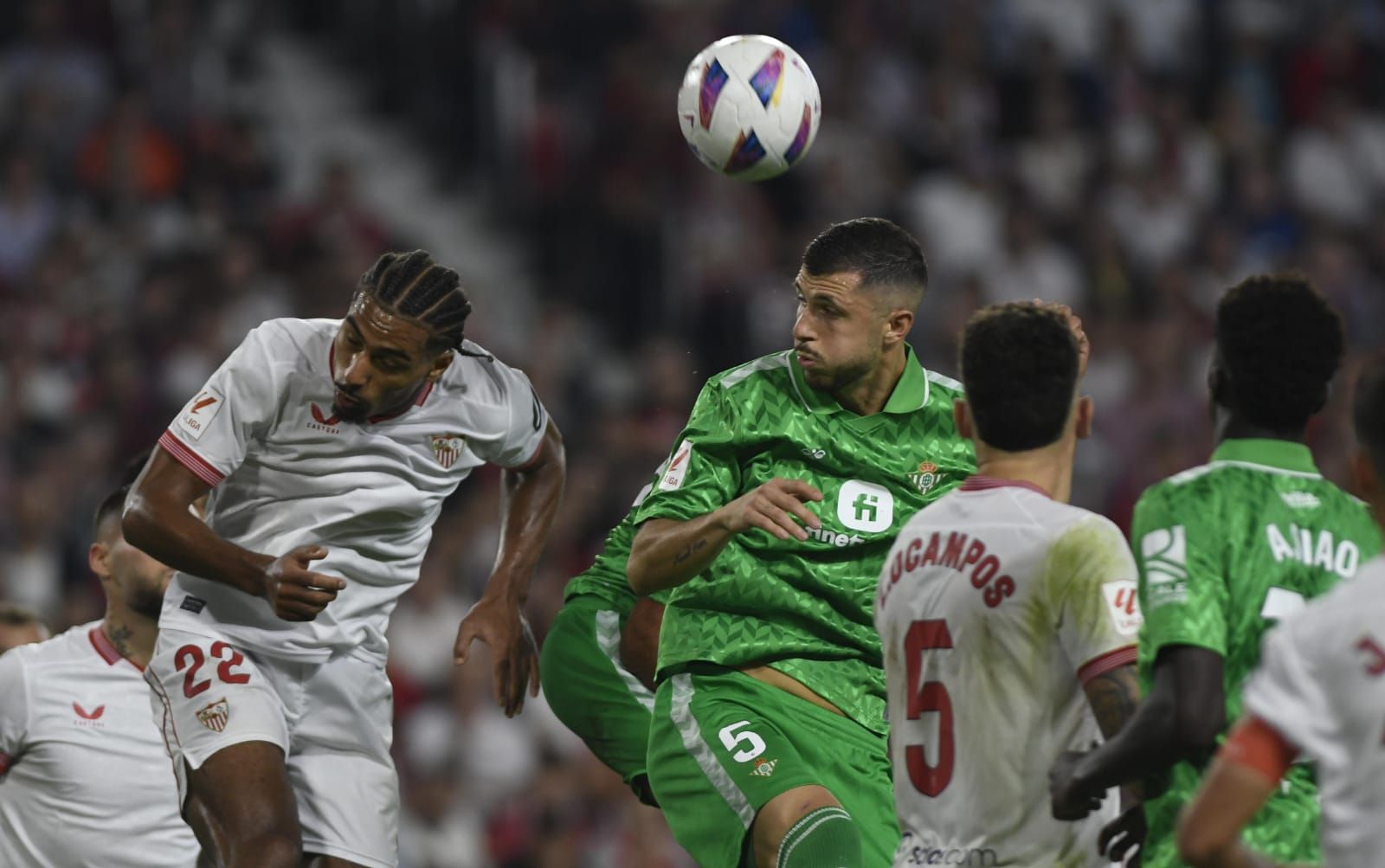  Guido y Badé, ante el Sevilla-Betis.