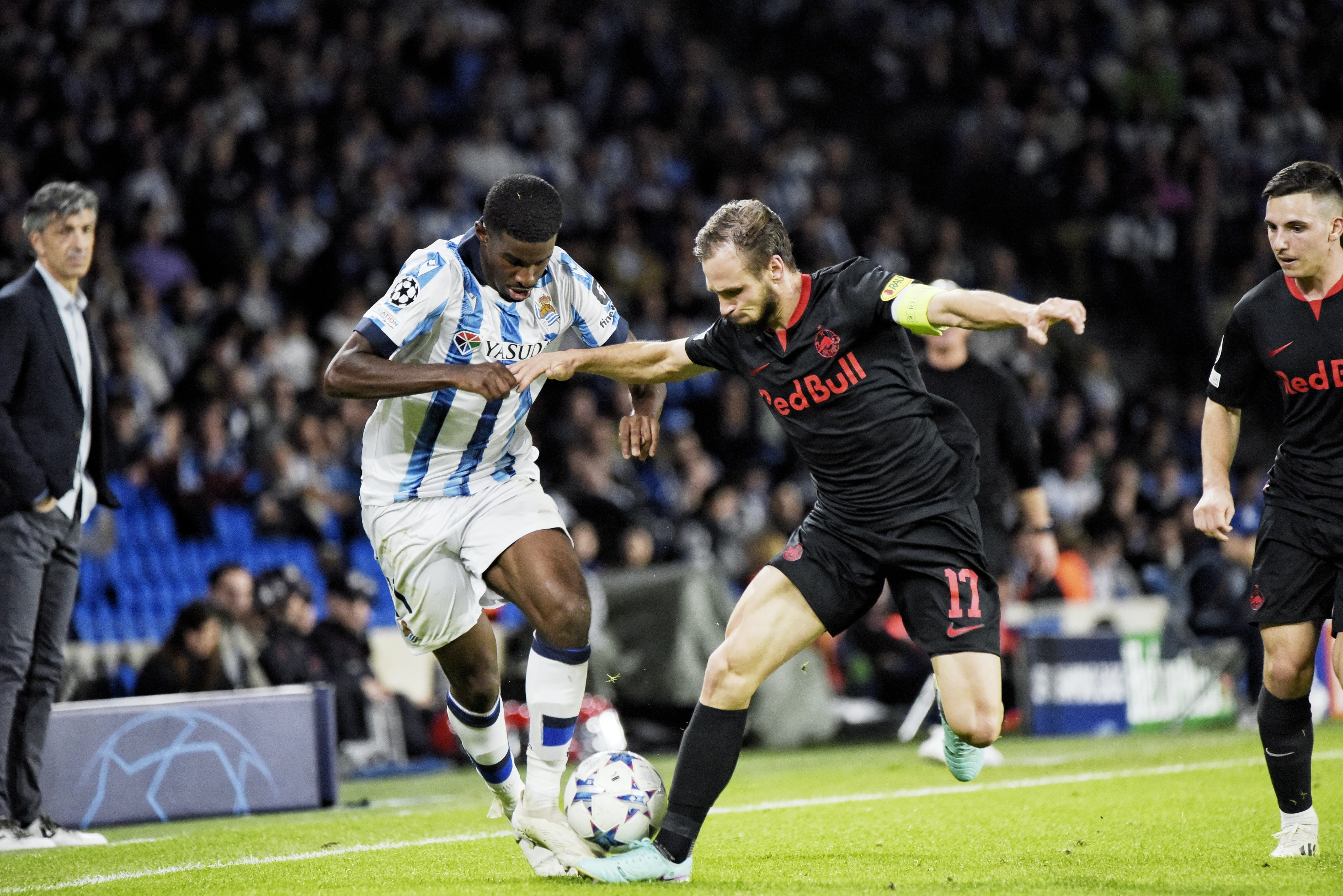  Momo Cho, en el Real Sociedad - Salzburgo.