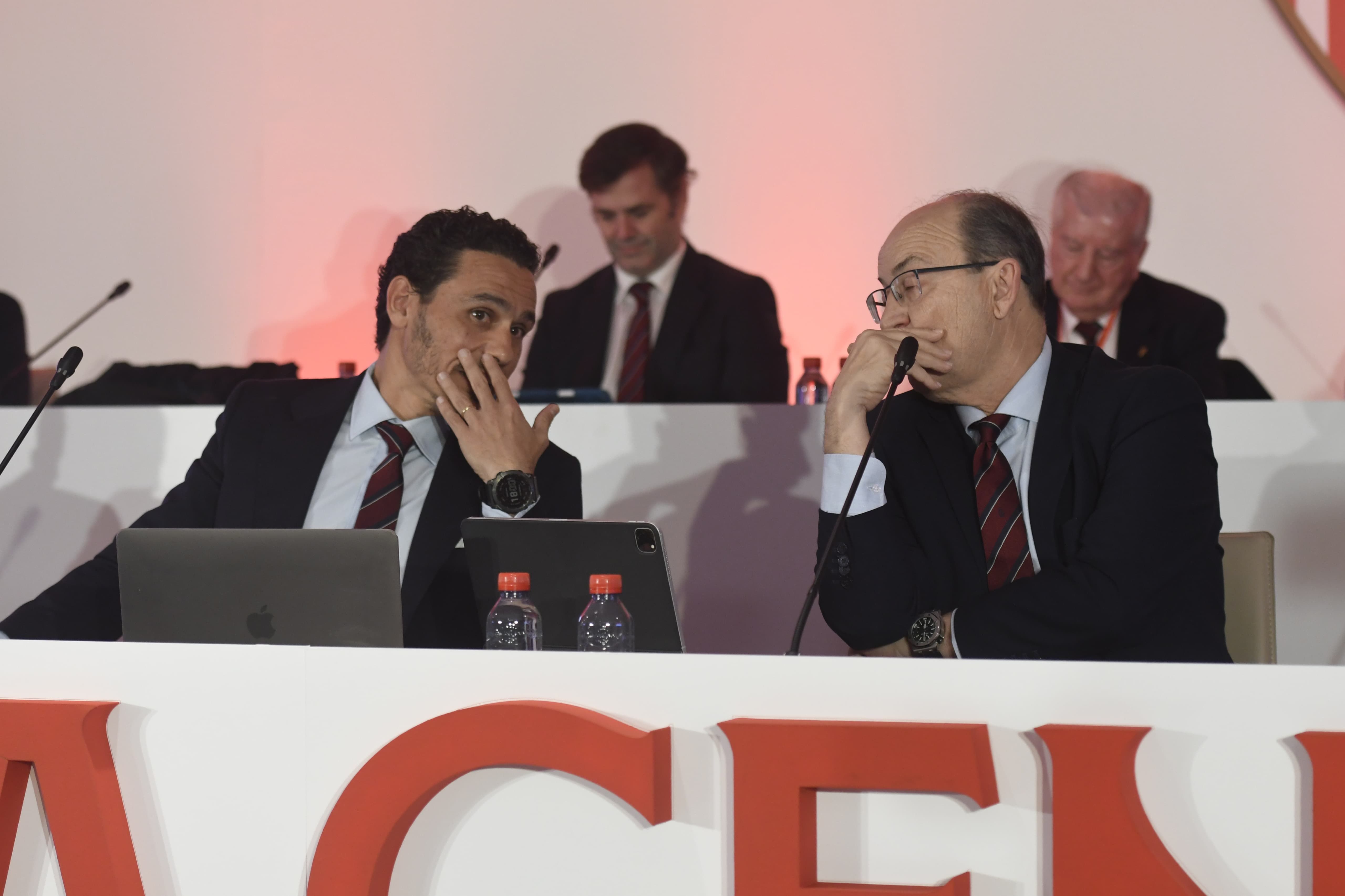 Pepe Castro y Del Nido Carrasco, antes de la Junta 2023.