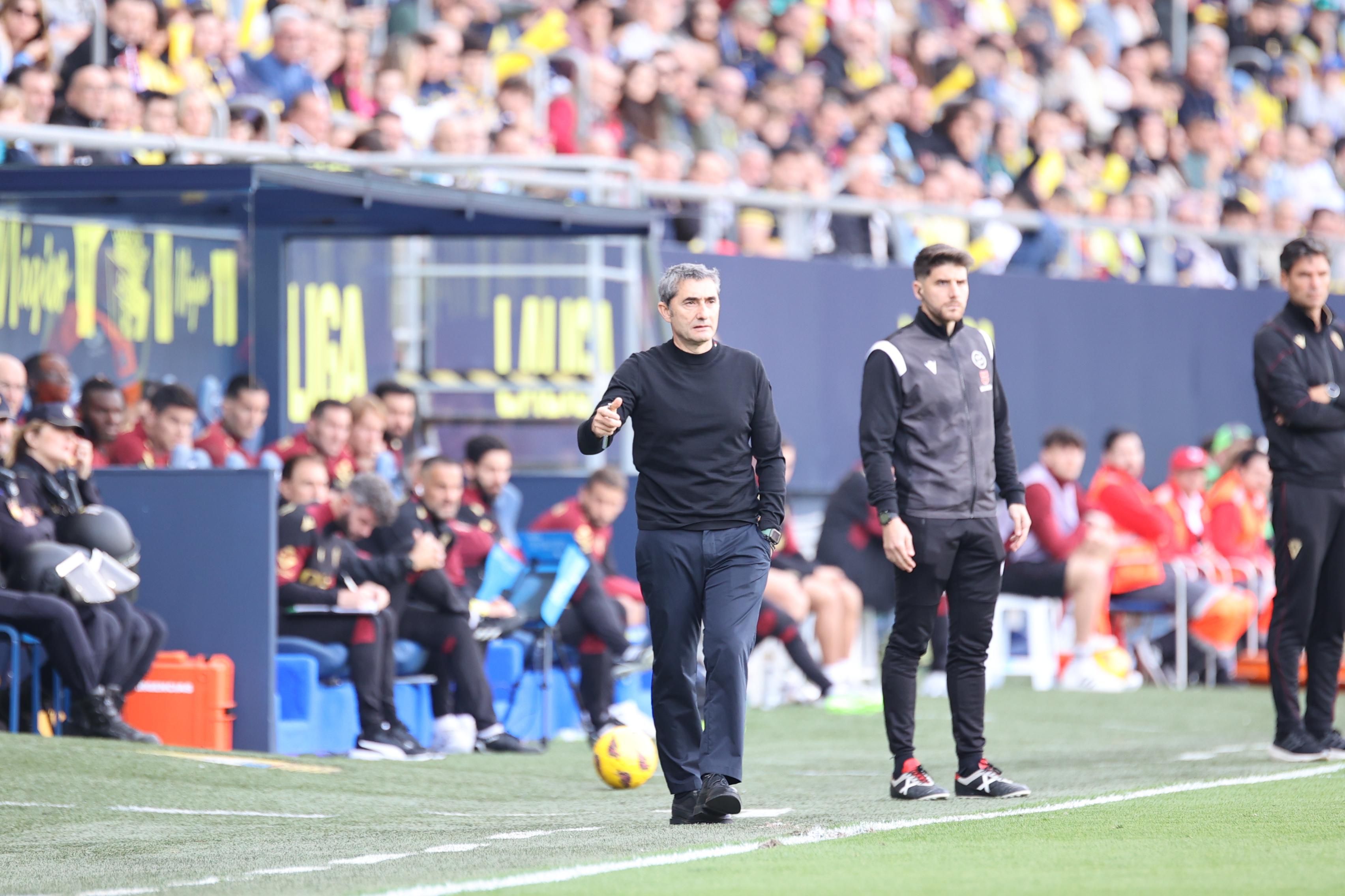  Ernesto Valverde dirige al Athletic Club en Cádiz.